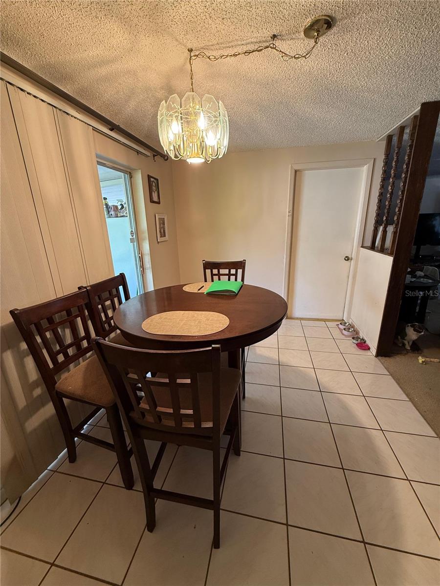 9085 ARNDALE CIR — photo 11