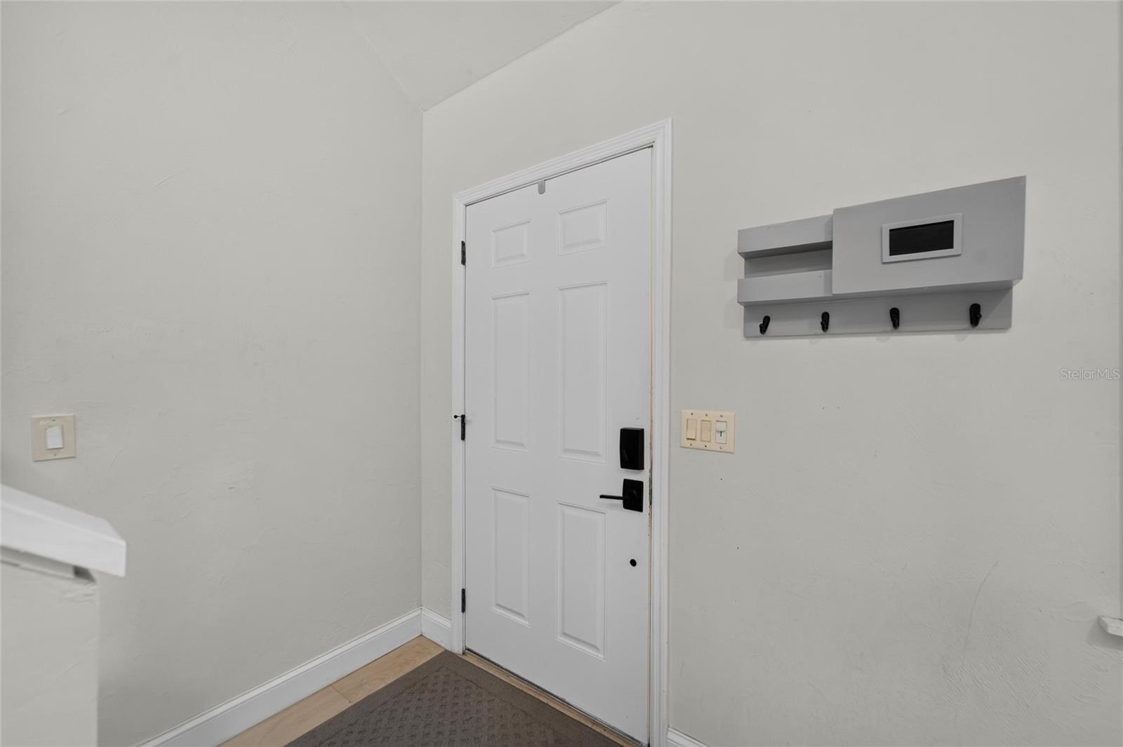 5205 OAK CHARTER CT — photo 7