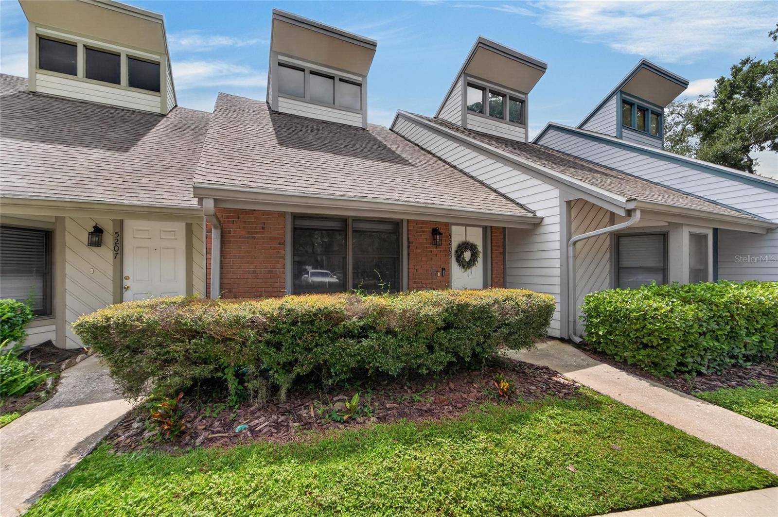 5205 OAK CHARTER CT — photo 3