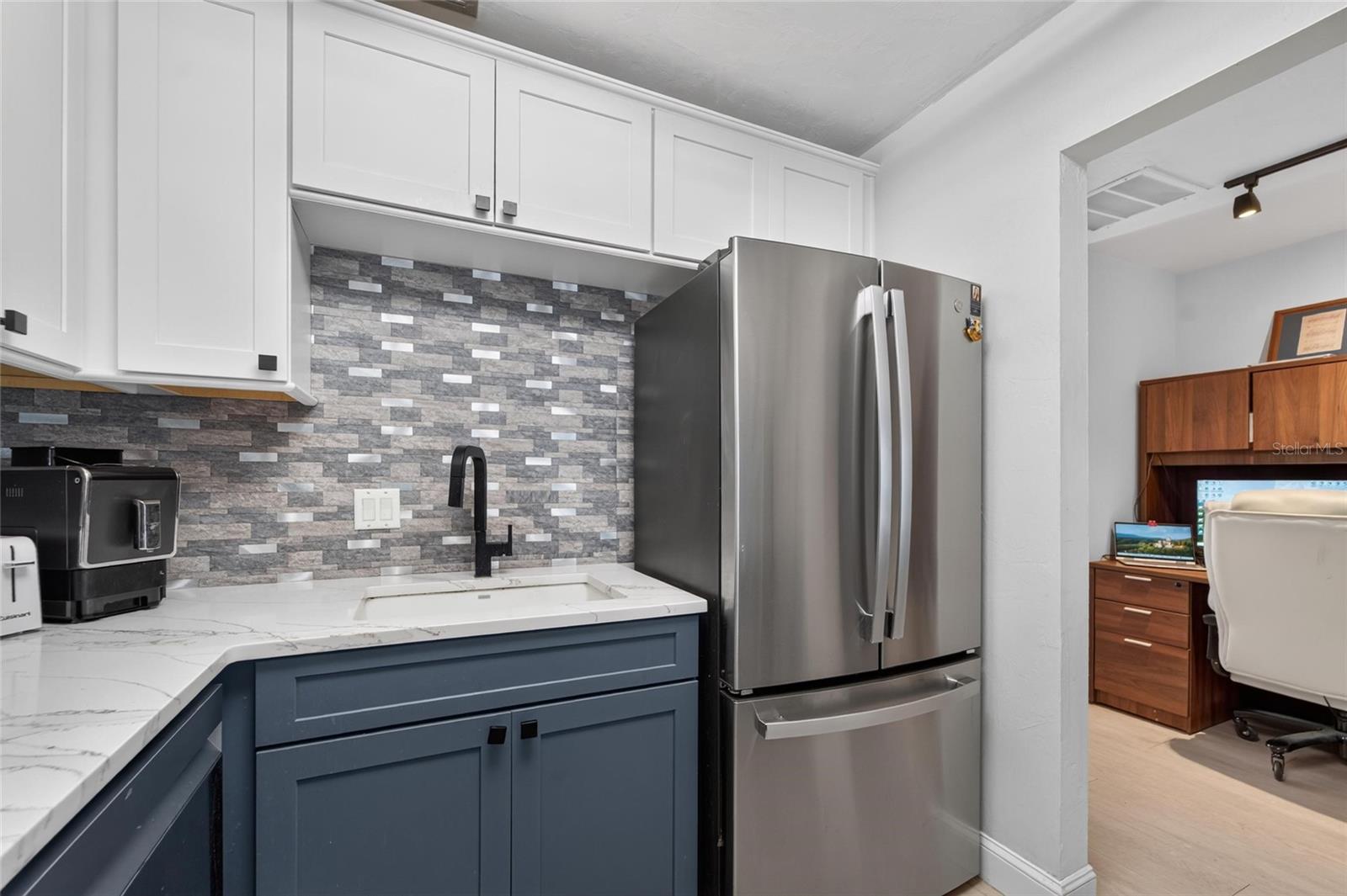 5205 OAK CHARTER CT — photo 20