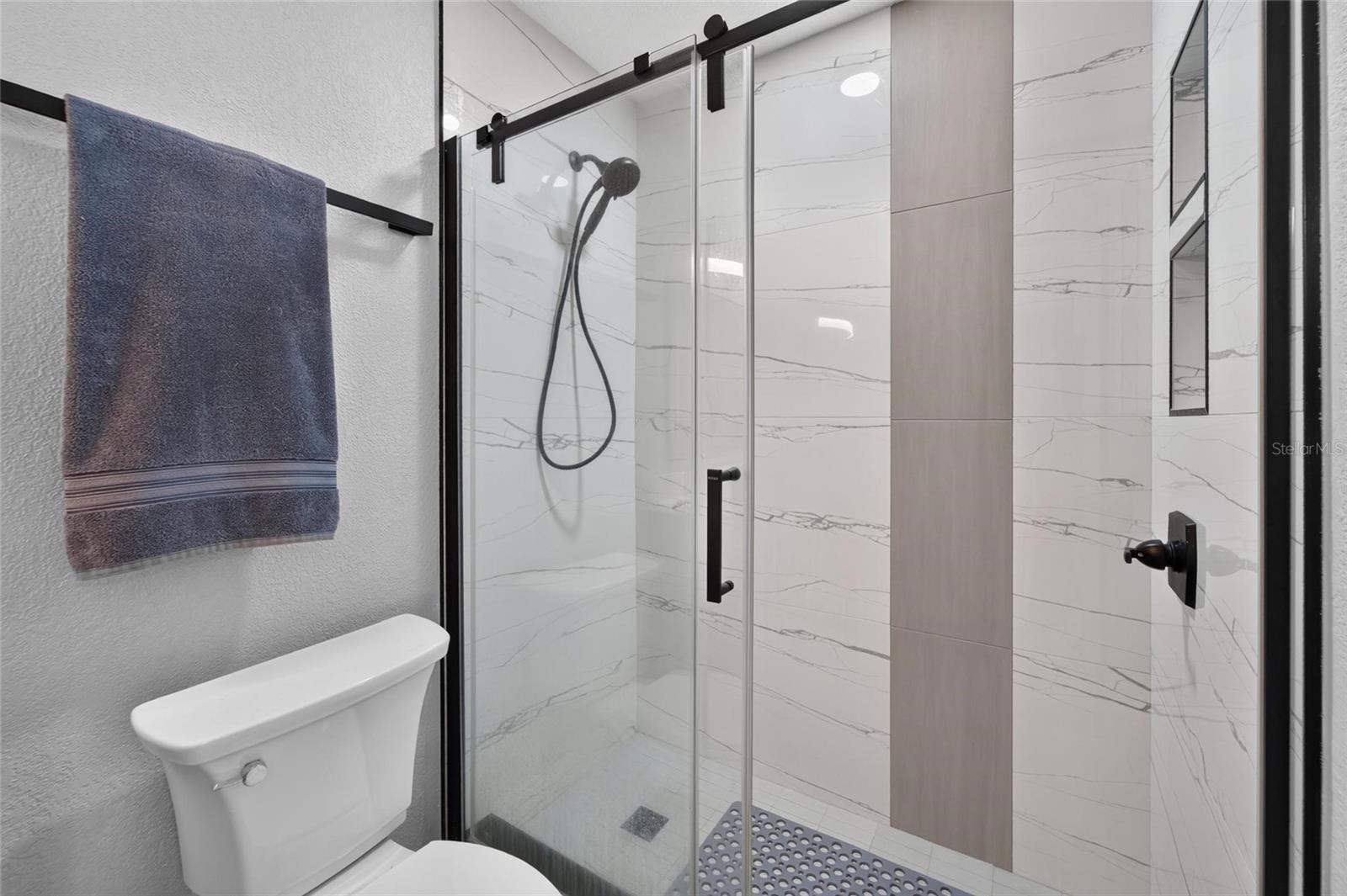 5205 OAK CHARTER CT — photo 29
