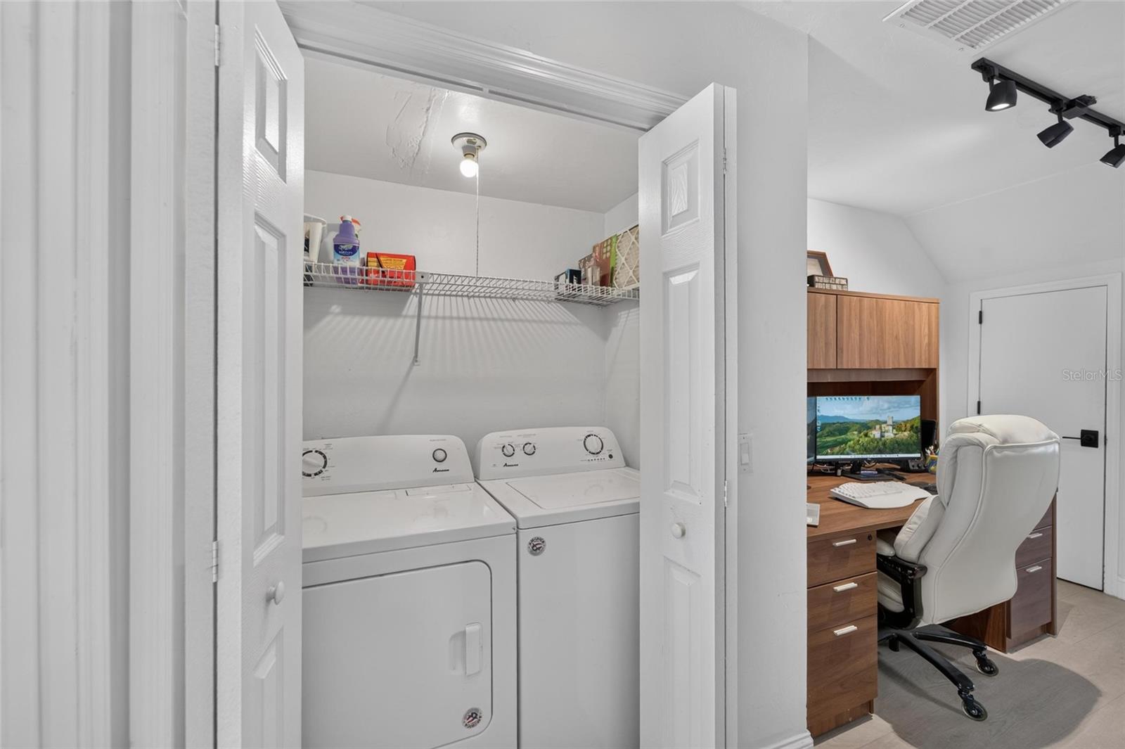 5205 OAK CHARTER CT — photo 40