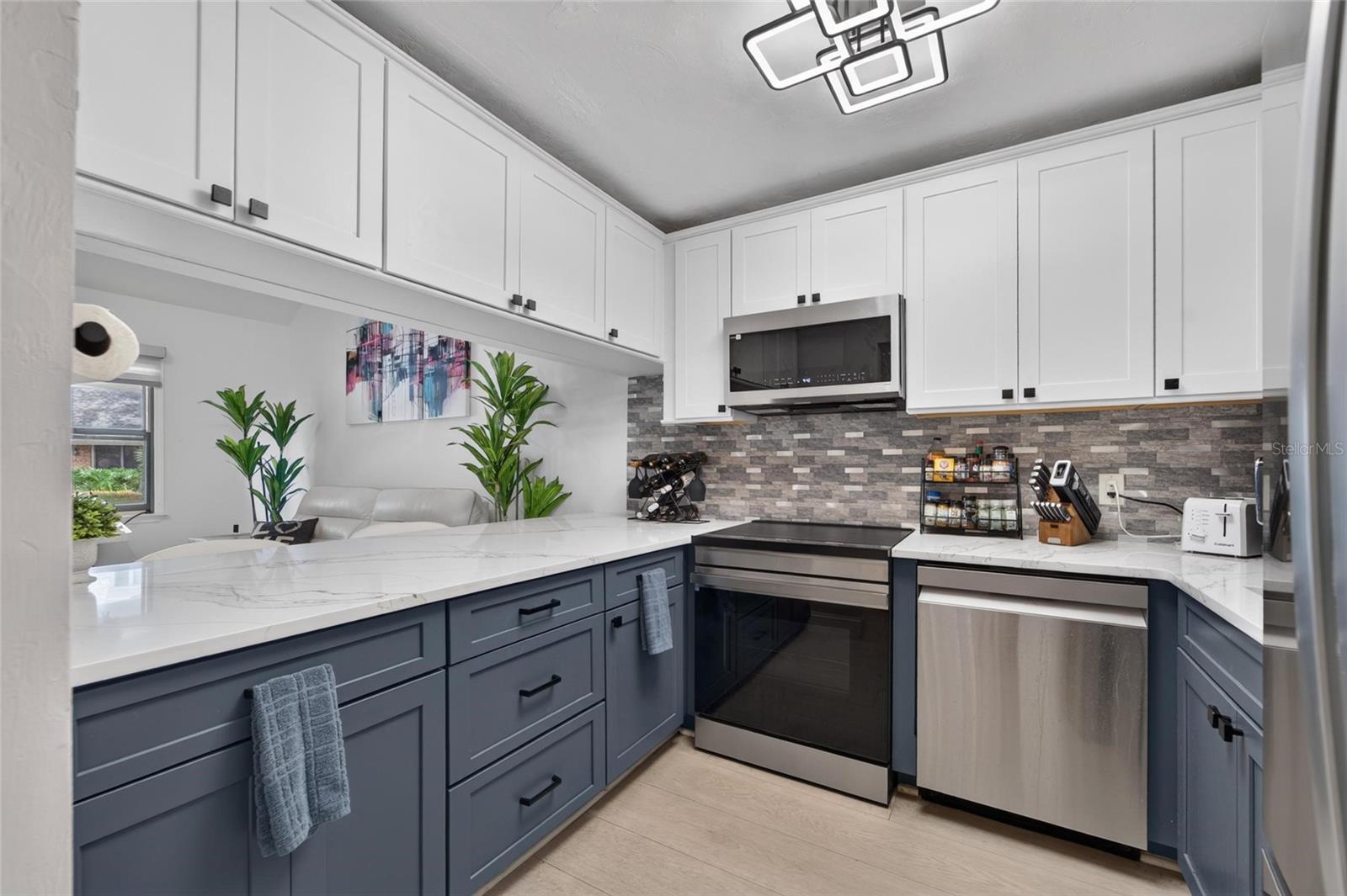 5205 OAK CHARTER CT — photo 18