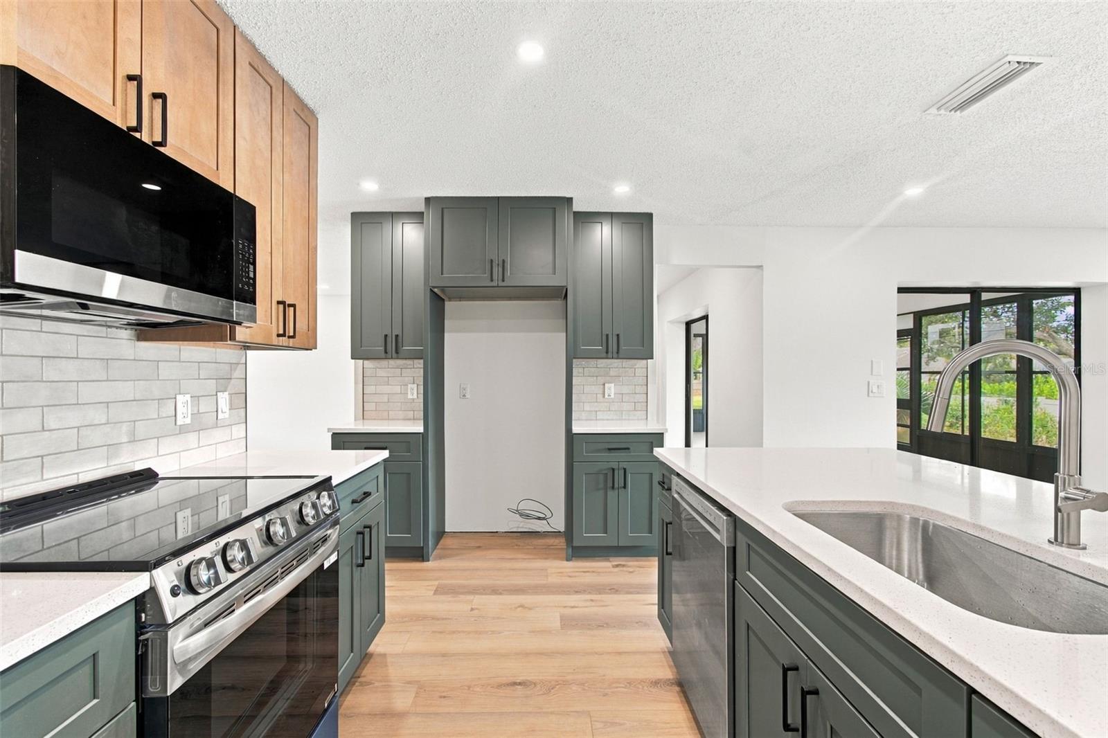 3671 PINE RD — photo 19