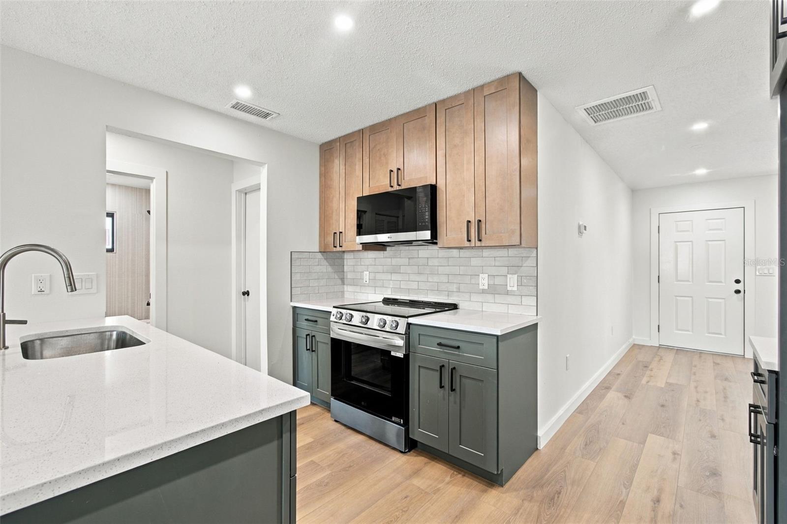 3671 PINE RD — photo 21