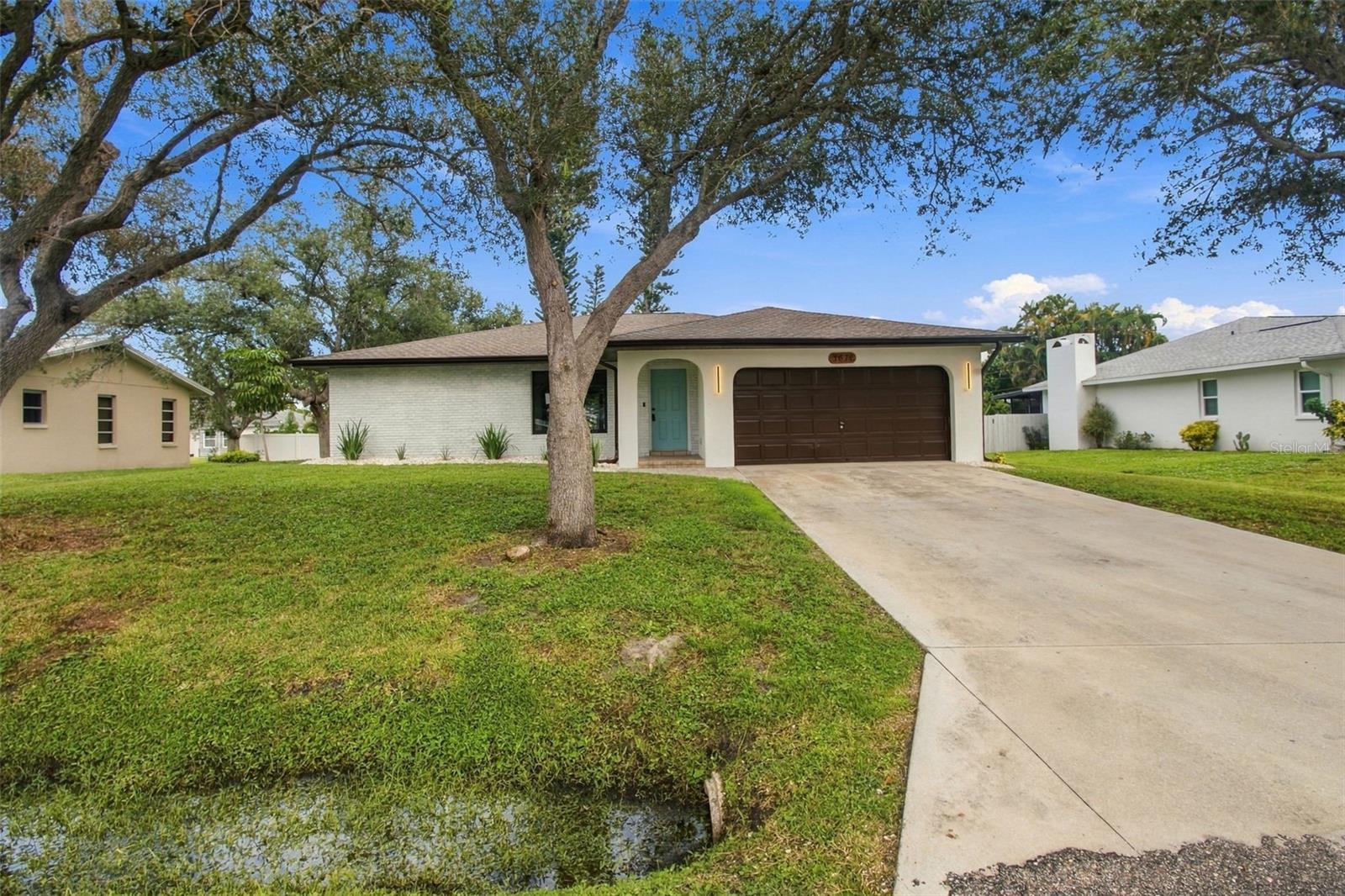 3671 PINE RD — photo 4