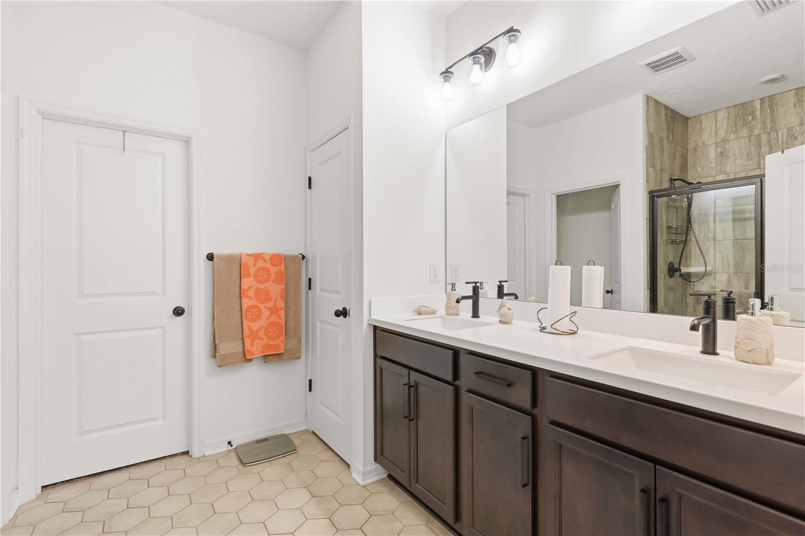 4608 BIRDSONG DR — photo 18