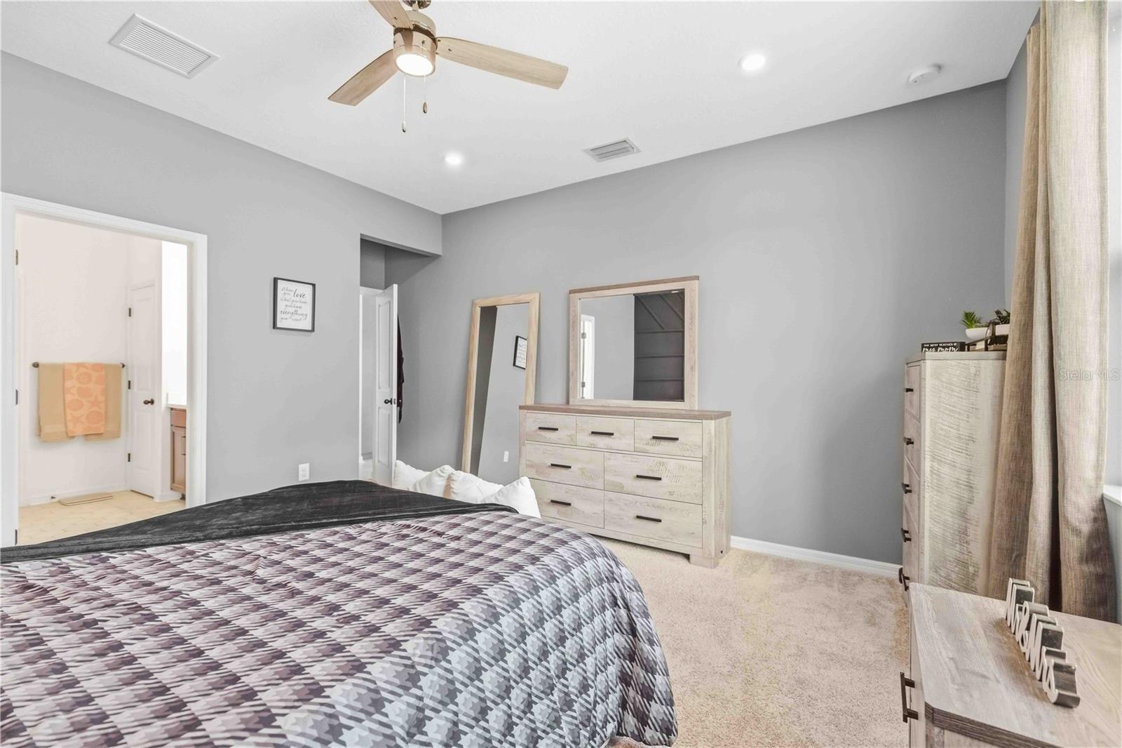 4608 BIRDSONG DR — photo 17