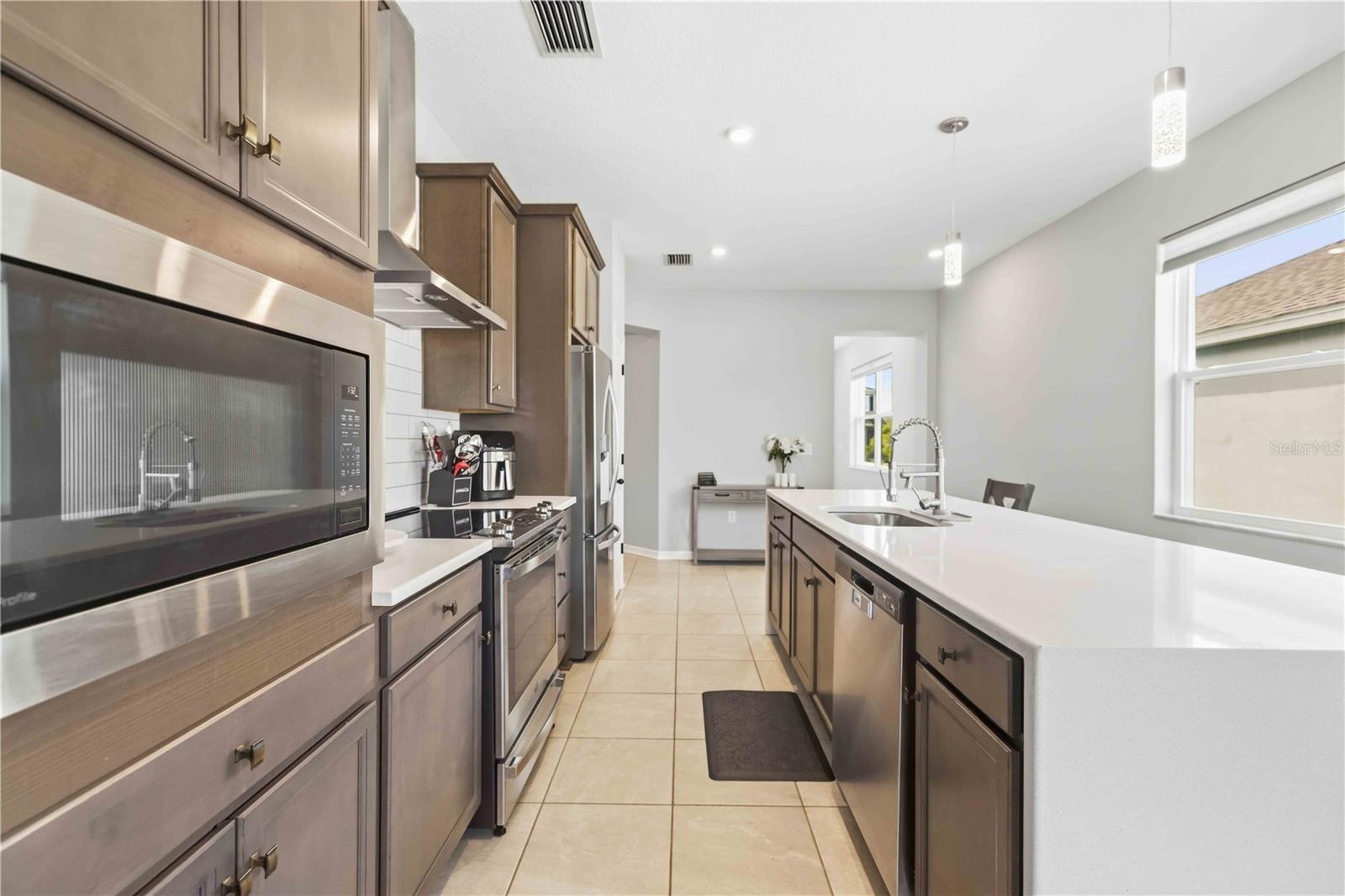 4608 BIRDSONG DR — photo 10