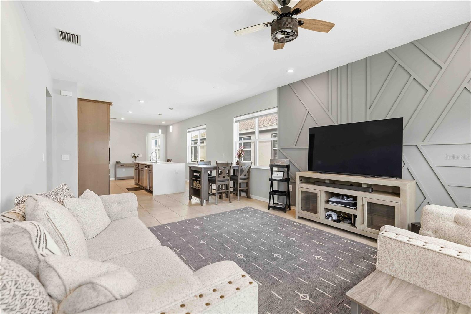 4608 BIRDSONG DR — photo 8