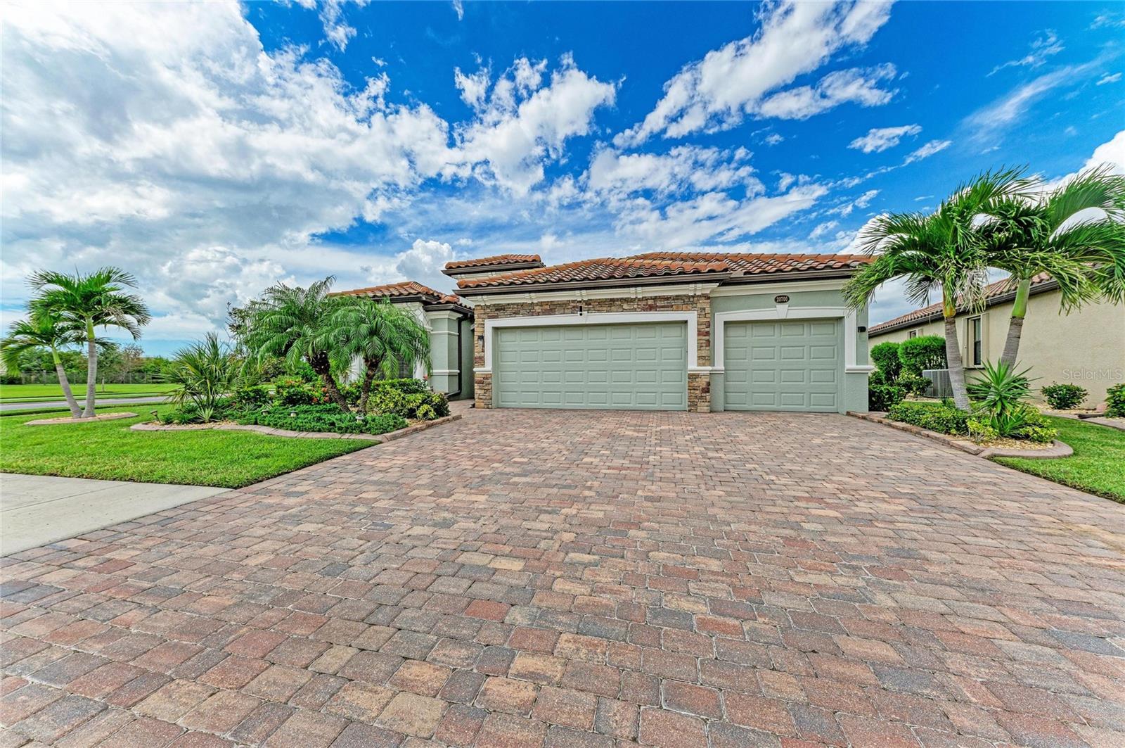 20700 GRANLAGO DR DR — photo 57