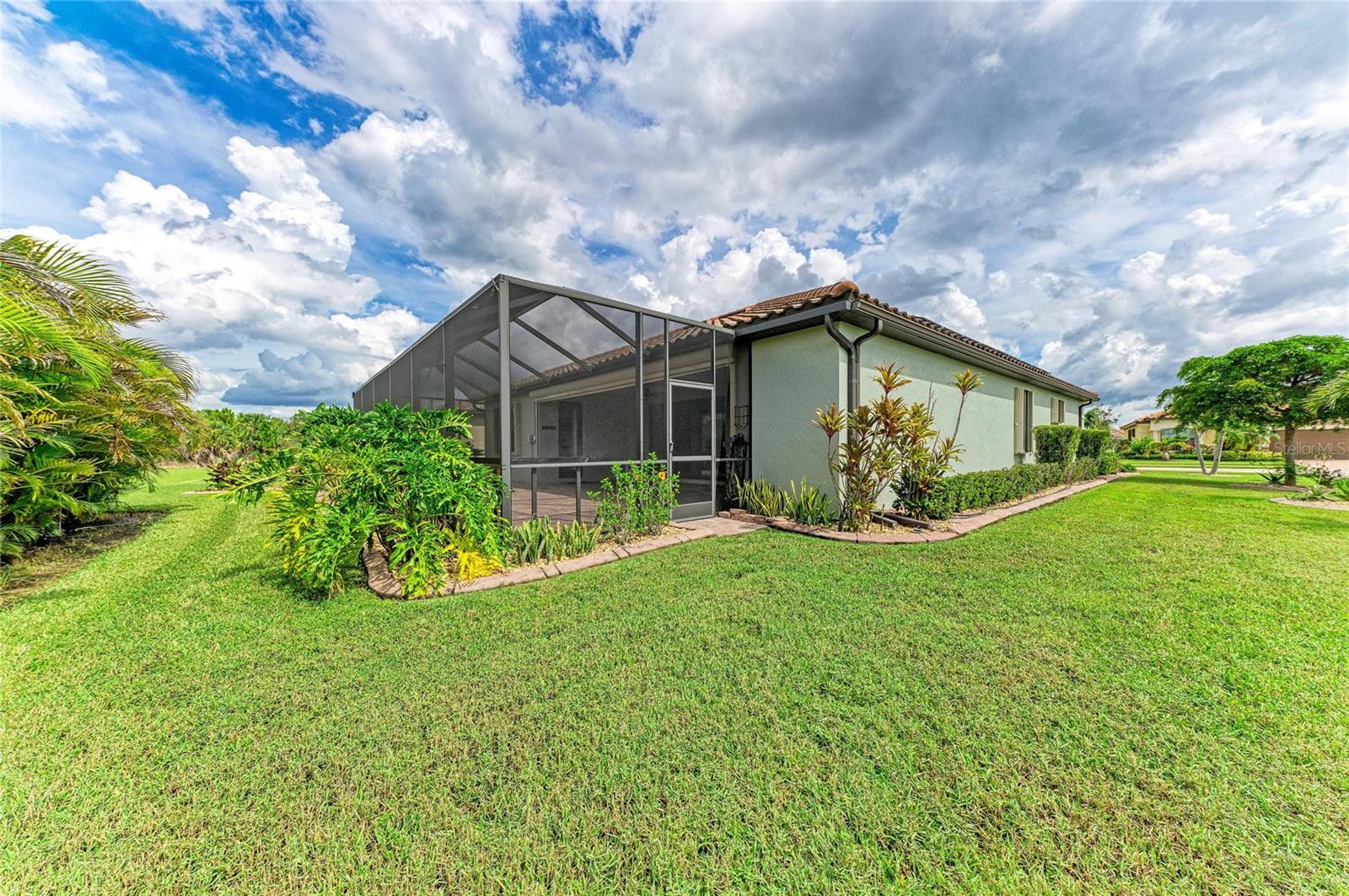 20700 GRANLAGO DR DR — photo 56