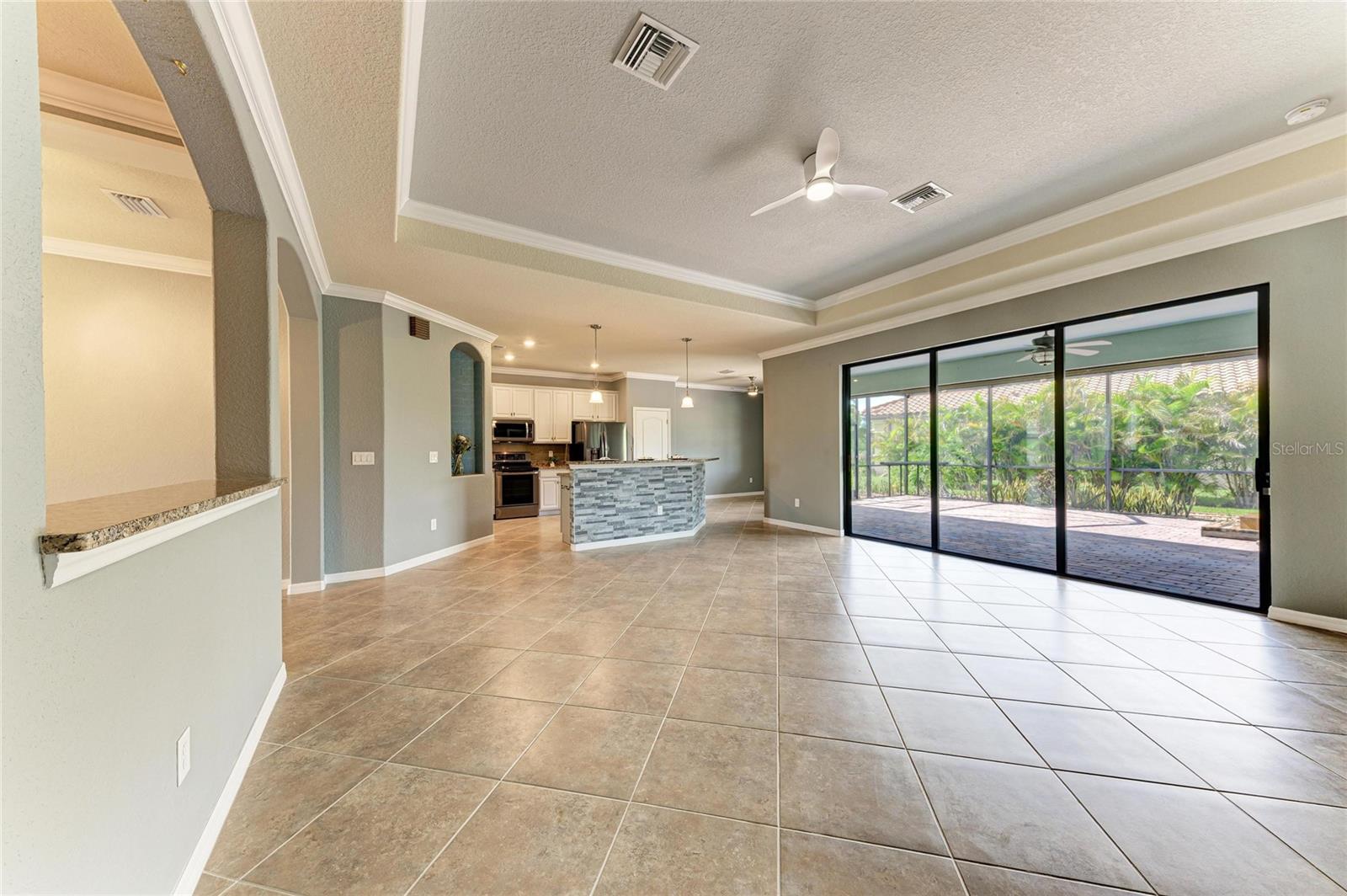 20700 GRANLAGO DR DR — photo 12