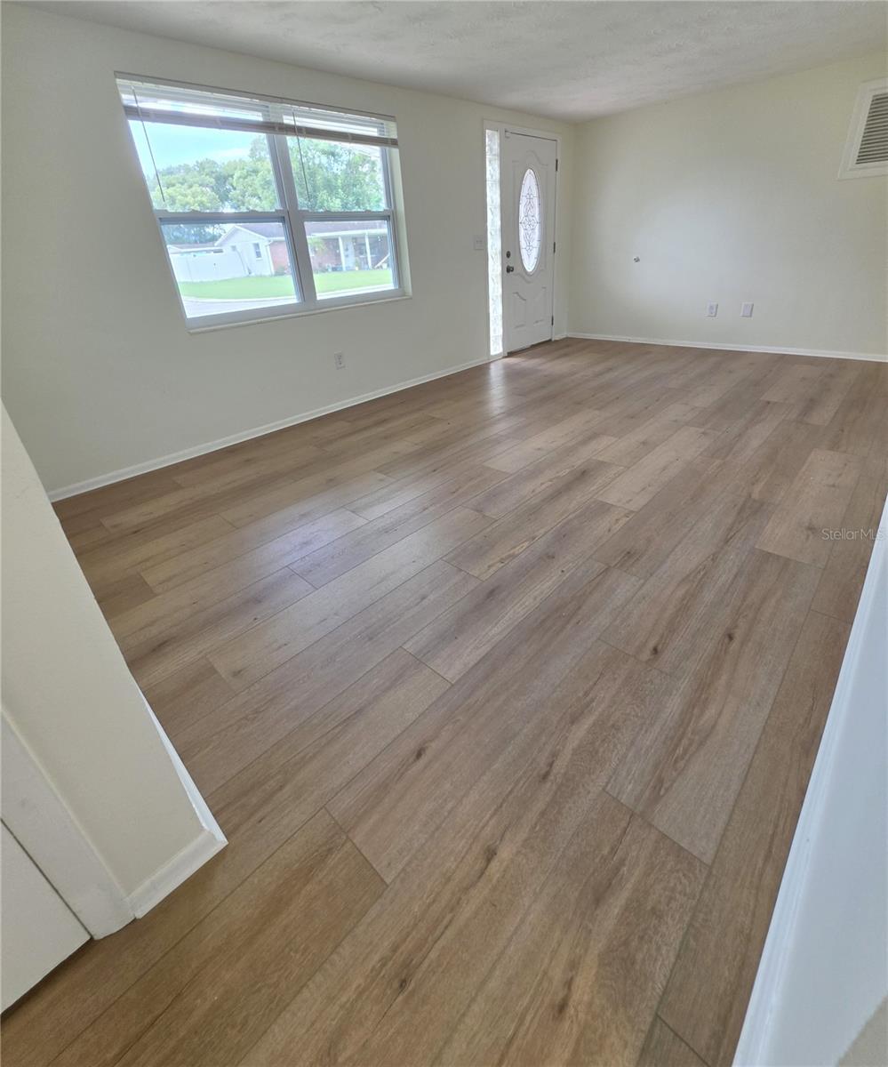 3647 BIGELOW DR — photo 17