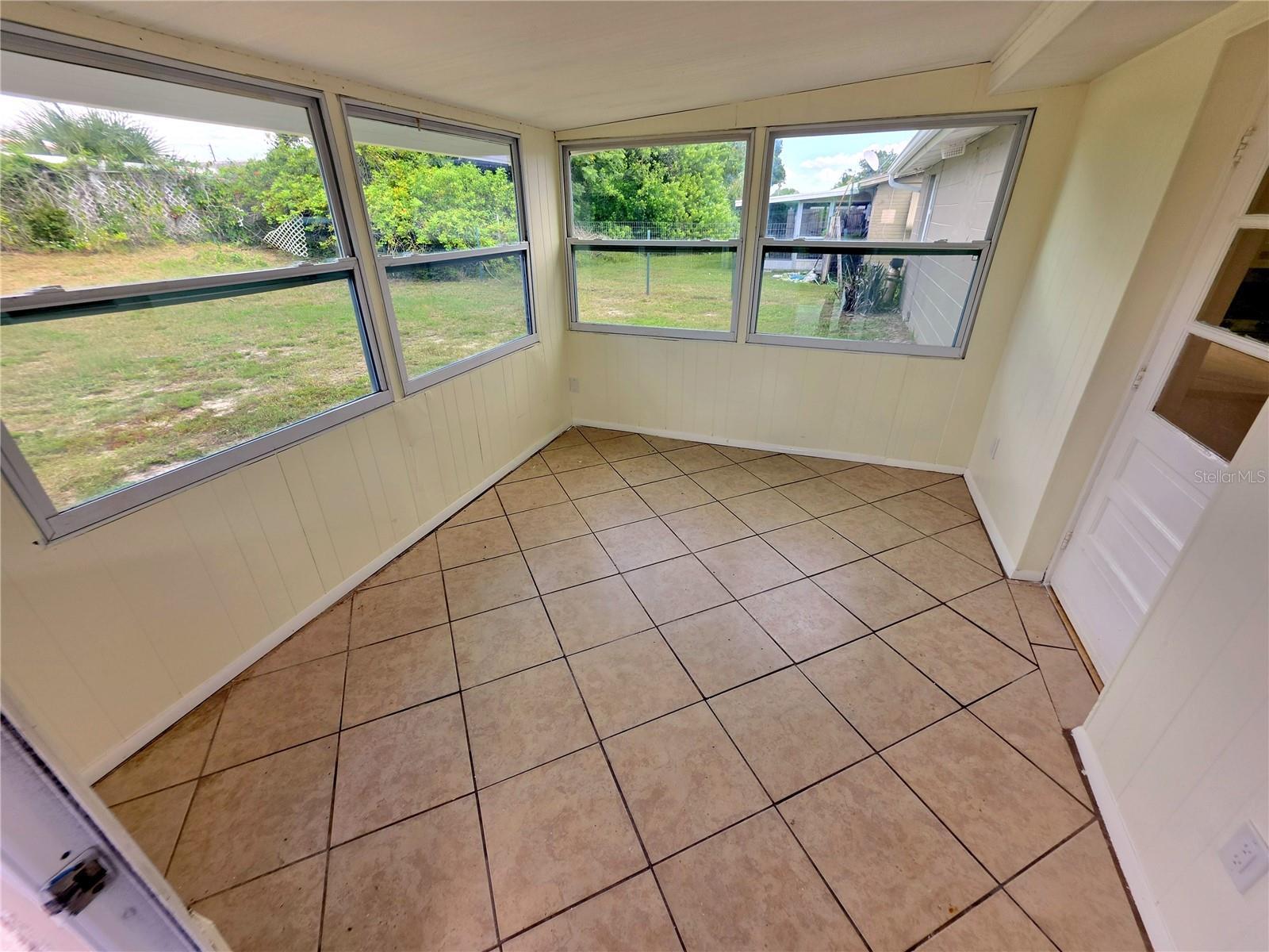 3647 BIGELOW DR — photo 8