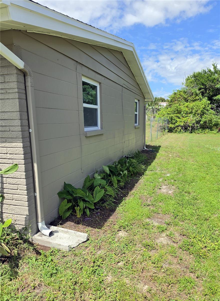 3647 BIGELOW DR — photo 22