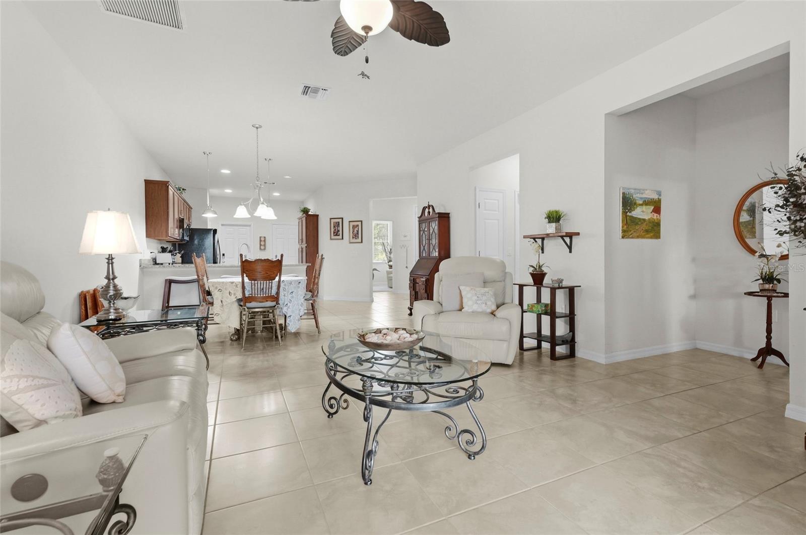 19241 SERAFINA ST — photo 24