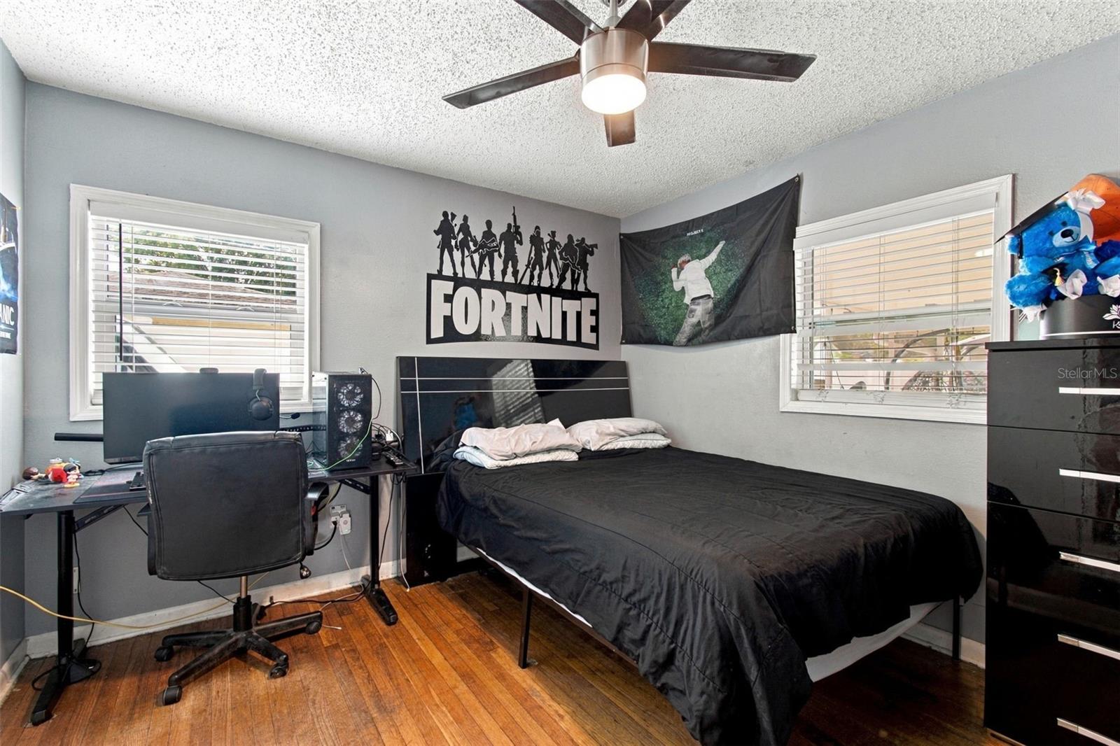 11006 N OAKLEAF AVE — photo 22