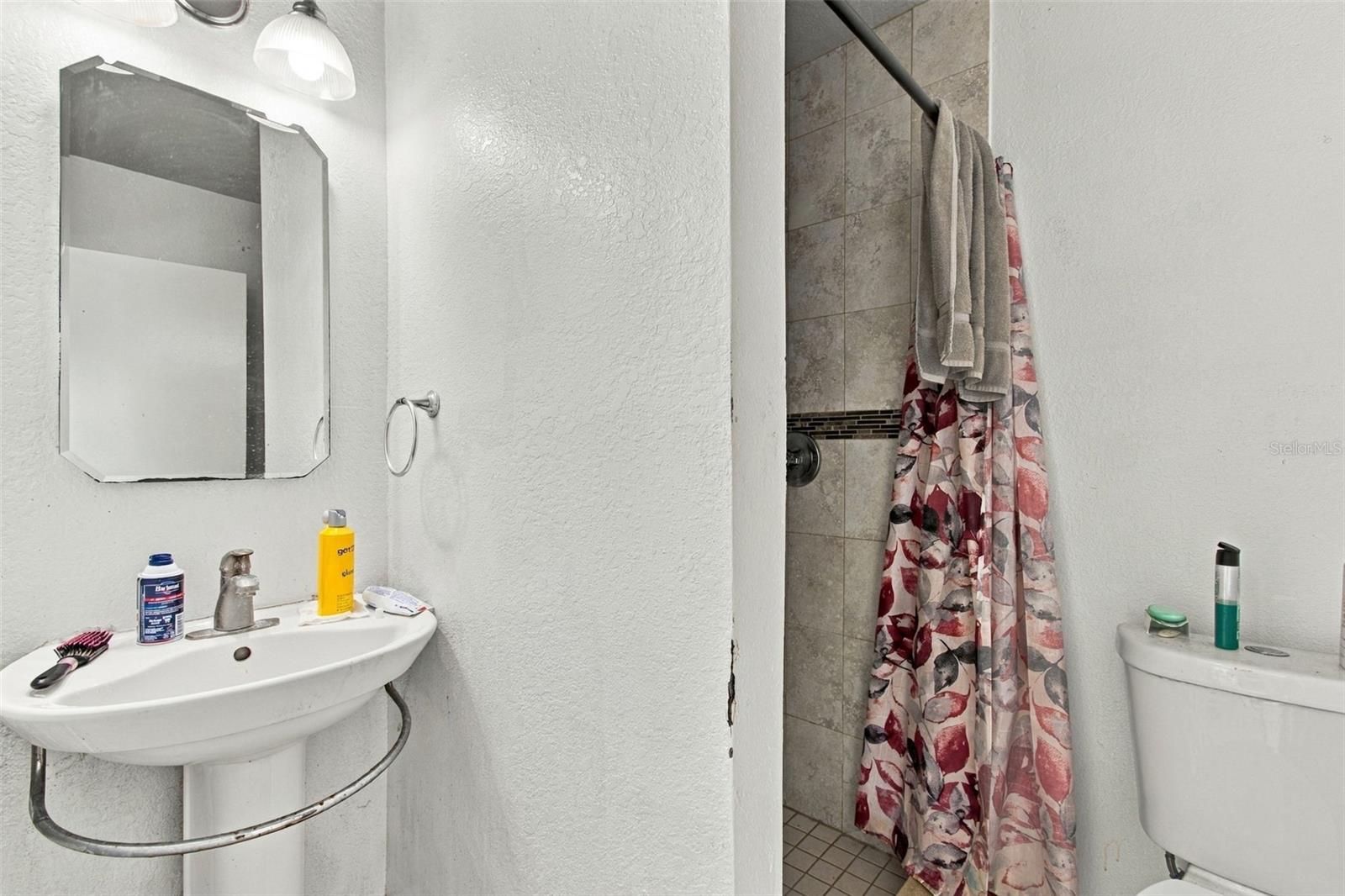11006 N OAKLEAF AVE — photo 34
