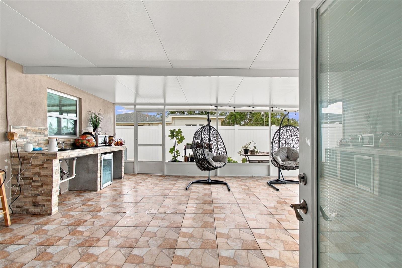11006 N OAKLEAF AVE — photo 24