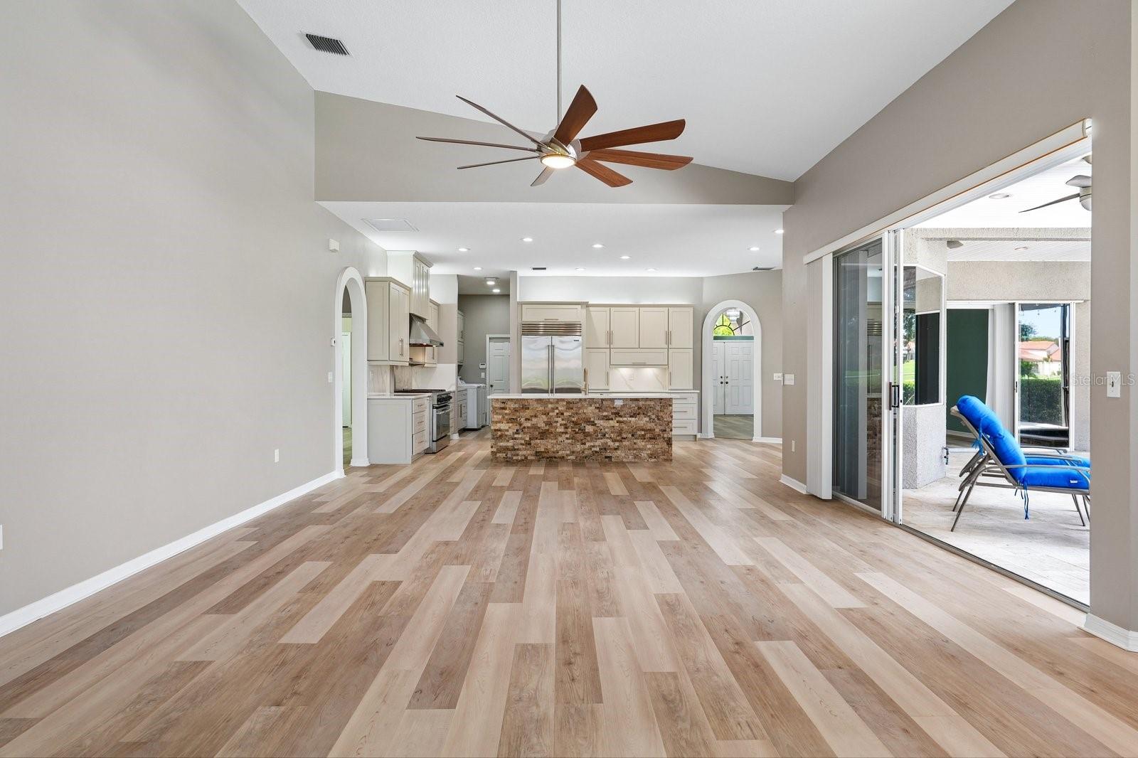 1003 KINGS WAY LN — photo 33