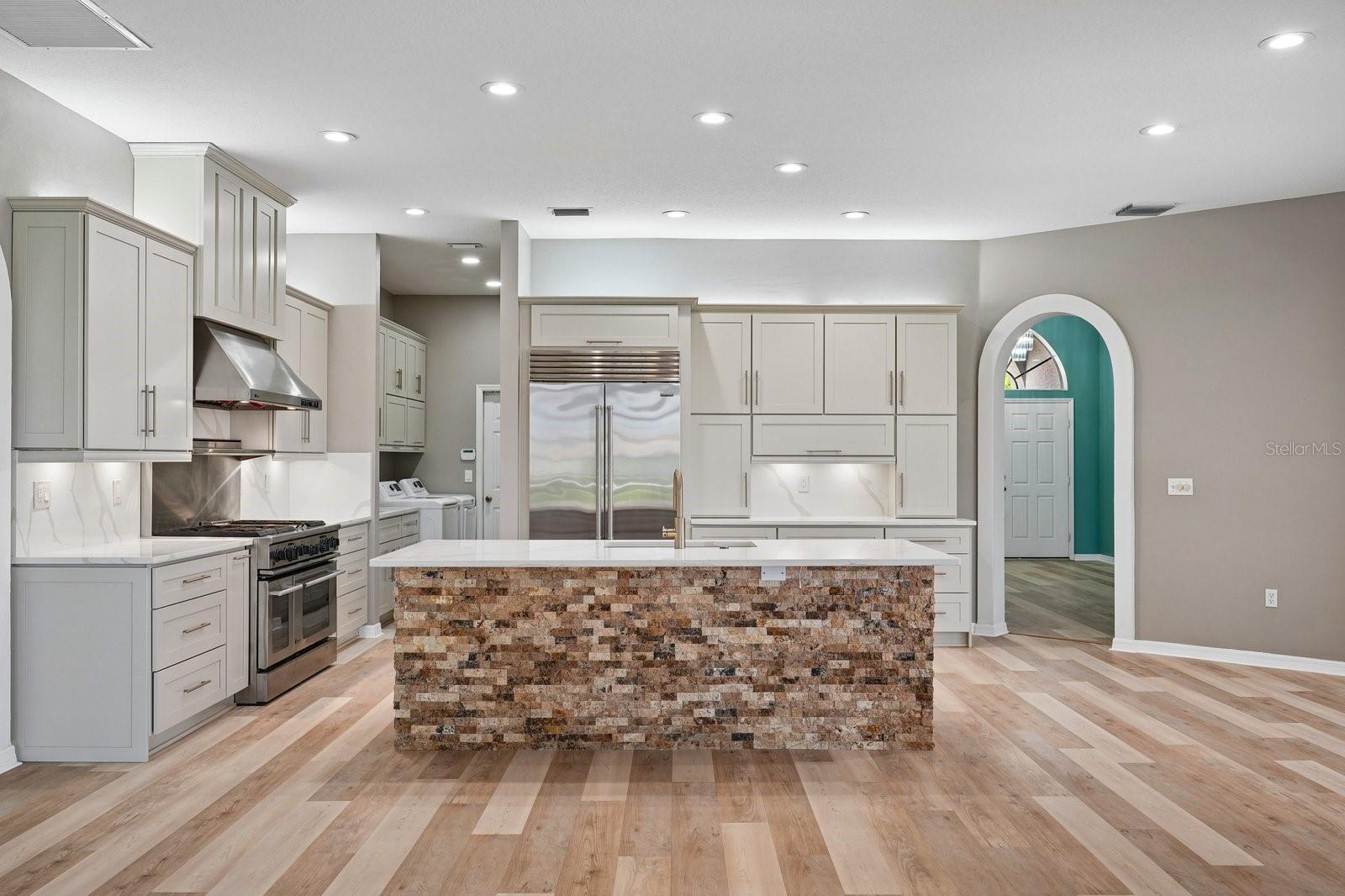 1003 KINGS WAY LN — photo 8