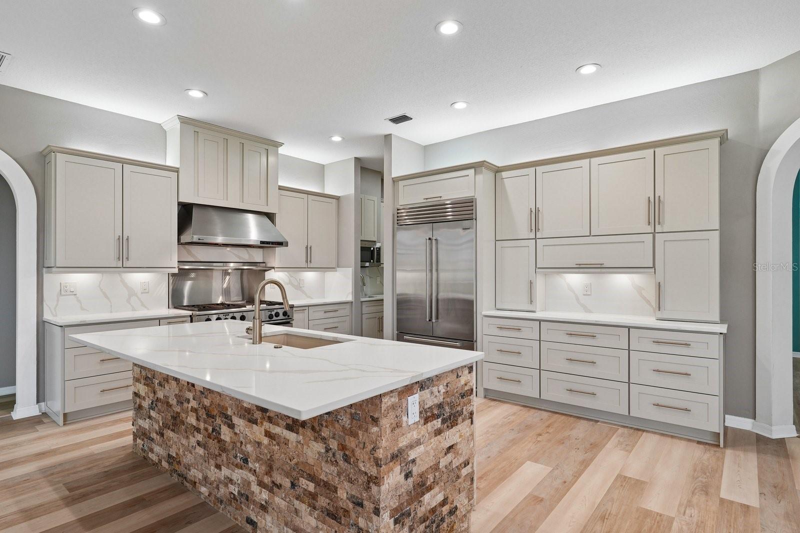 1003 KINGS WAY LN — photo 7