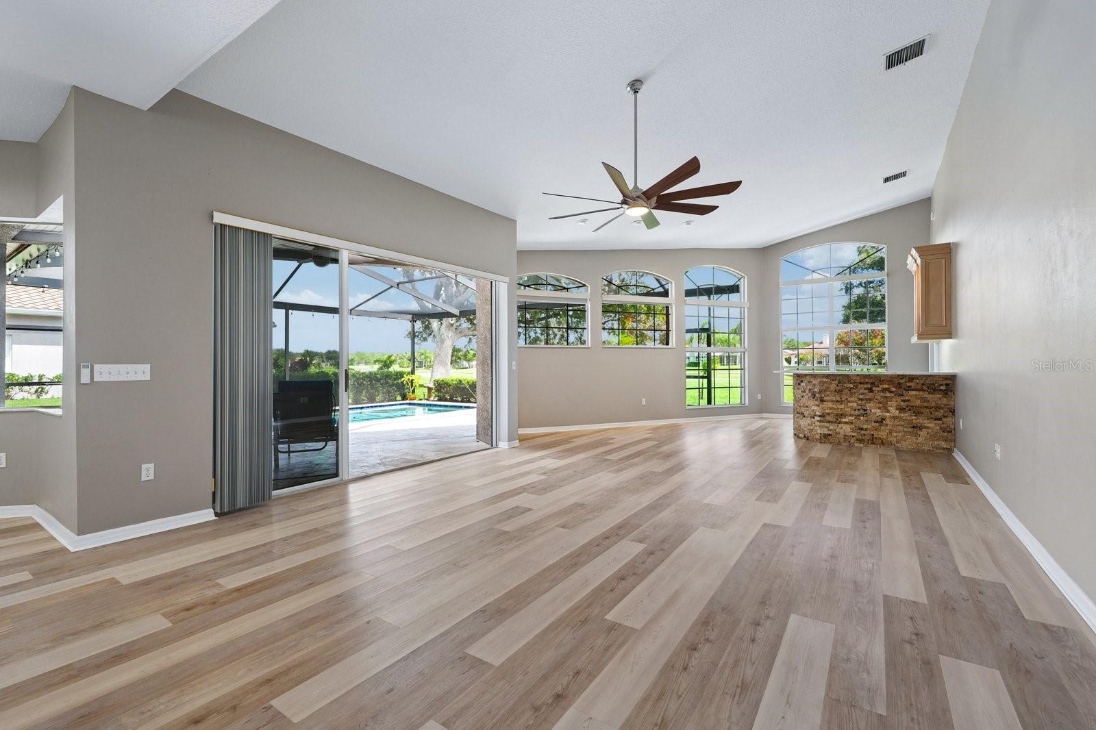 1003 KINGS WAY LN — photo 27