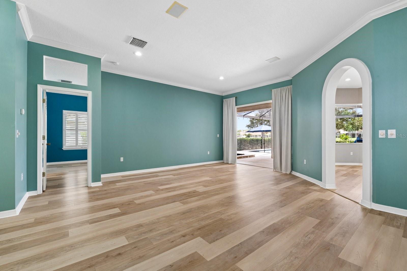 1003 KINGS WAY LN — photo 15