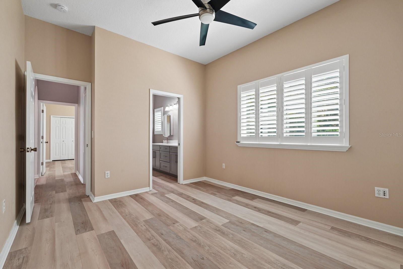 1003 KINGS WAY LN — photo 36