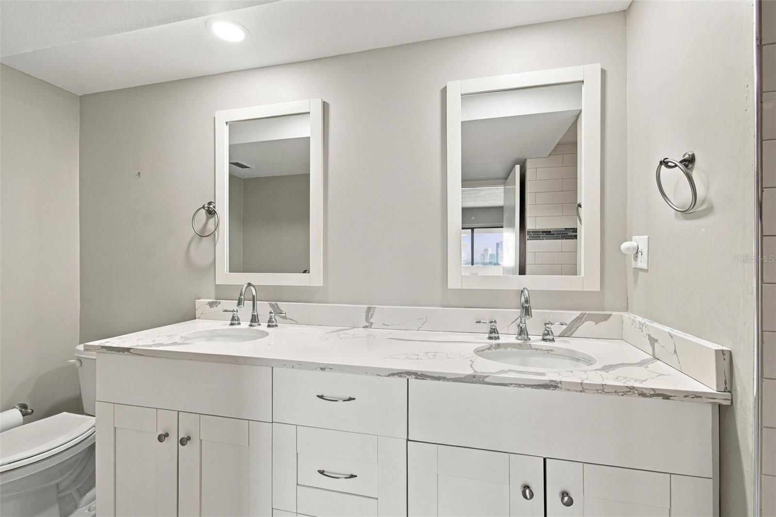 4141 BAYSHORE BLVD #1106 — photo 32