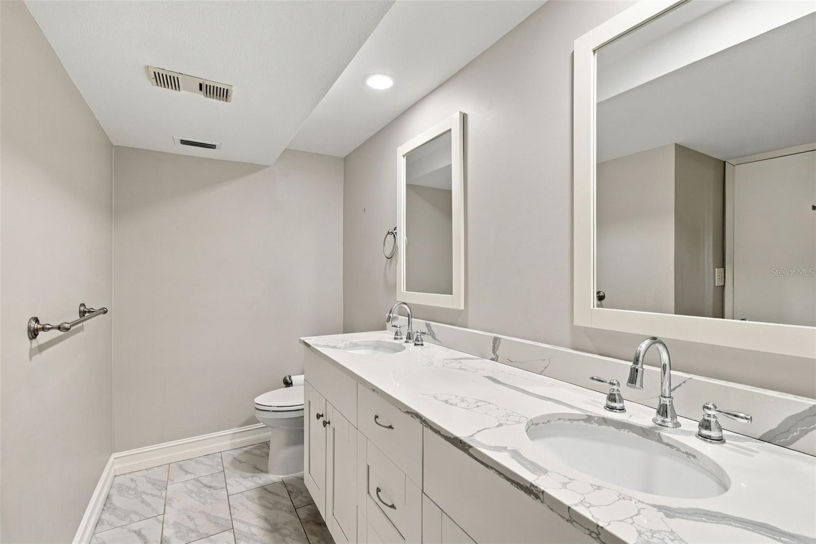 4141 BAYSHORE BLVD #1106 — photo 33
