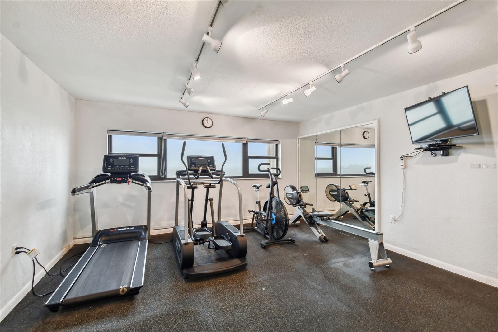4141 BAYSHORE BLVD #1106 — photo 71