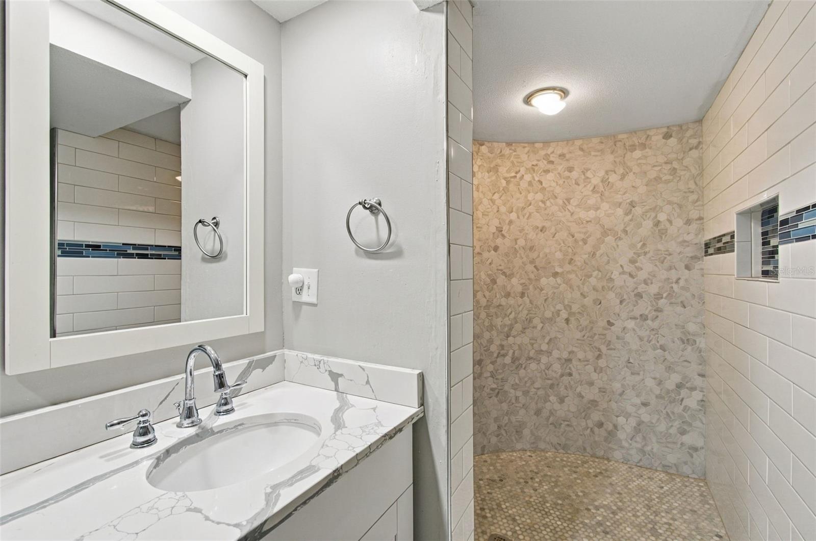 4141 BAYSHORE BLVD #1106 — photo 35
