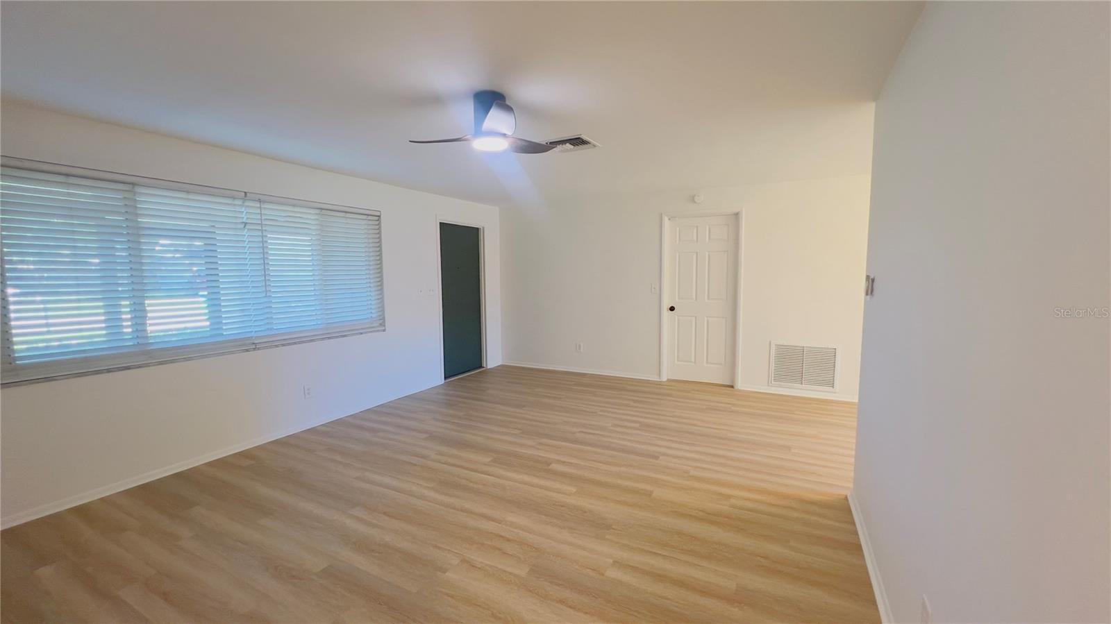 8675 LANTANA DR — photo 4