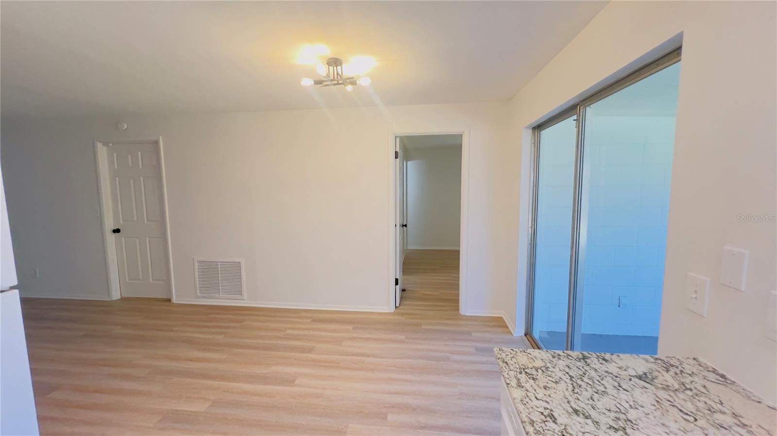 8675 LANTANA DR — photo 7