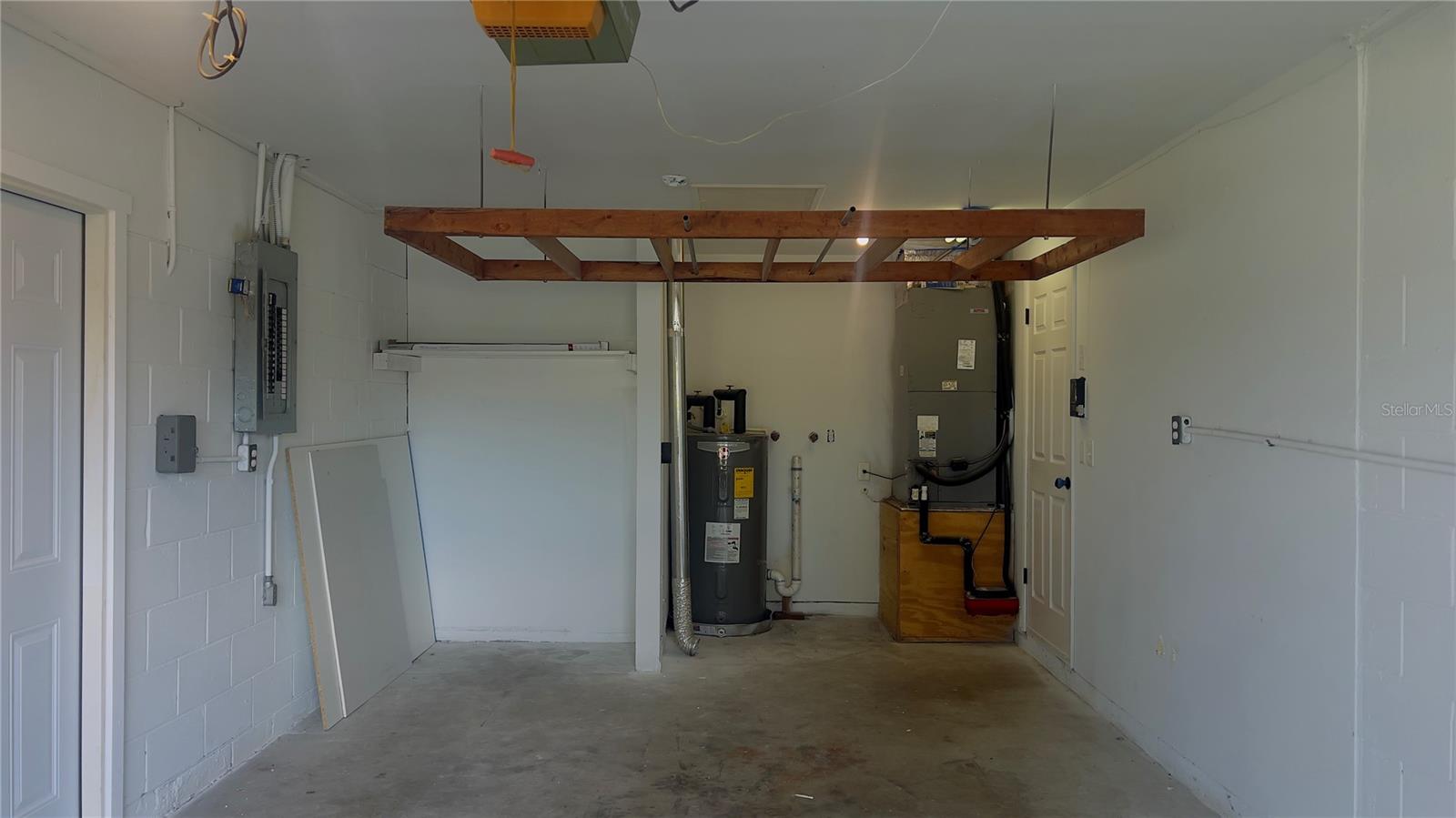8675 LANTANA DR — photo 21