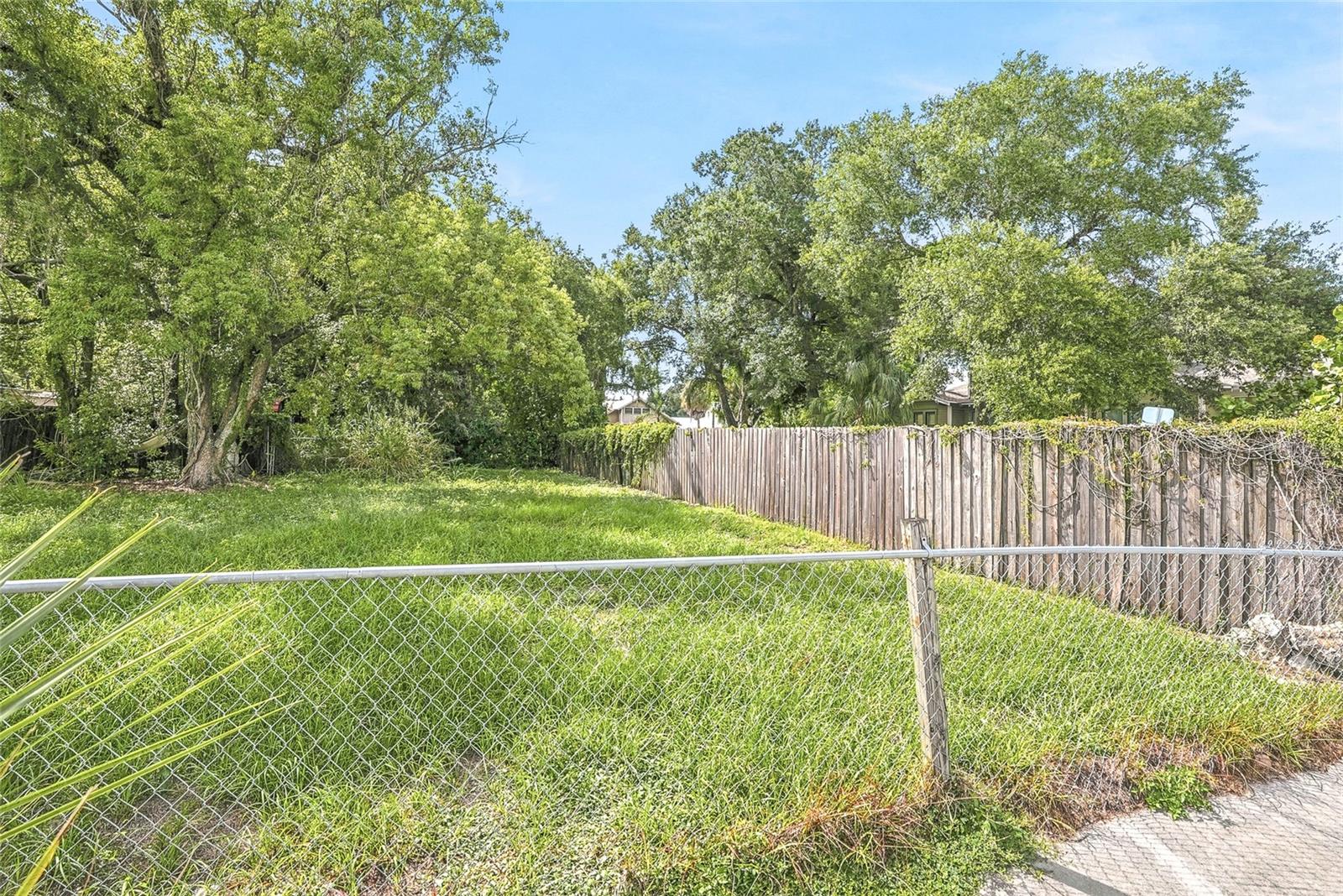 2904 N ELMORE AVE — photo 3