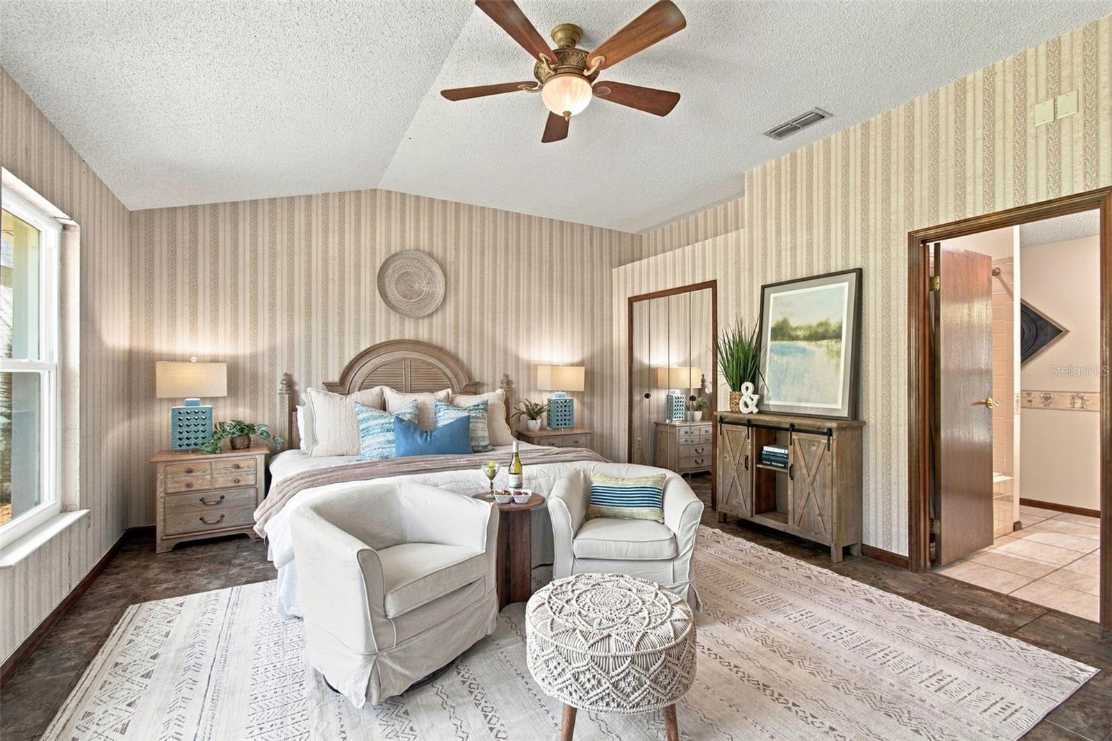 709 JACARANDA DR — photo 33