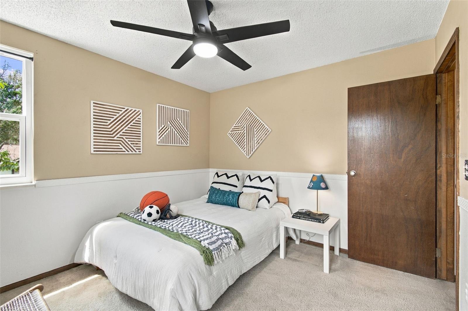 709 JACARANDA DR — photo 48