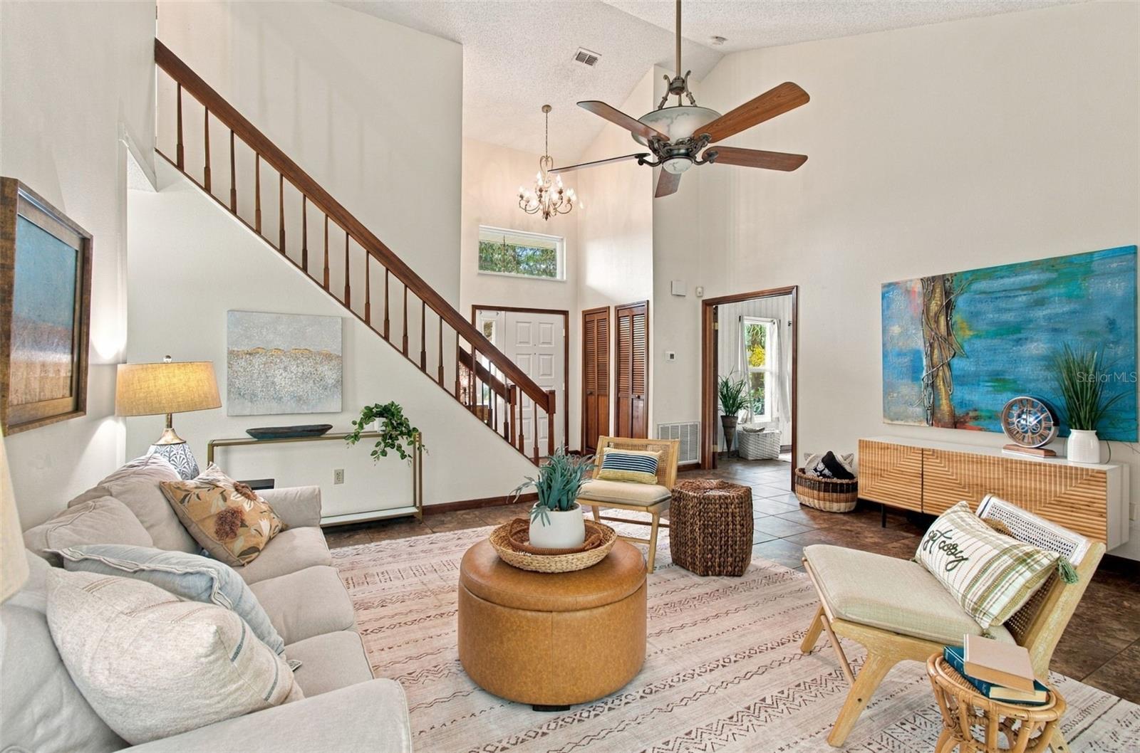 709 JACARANDA DR — photo 3