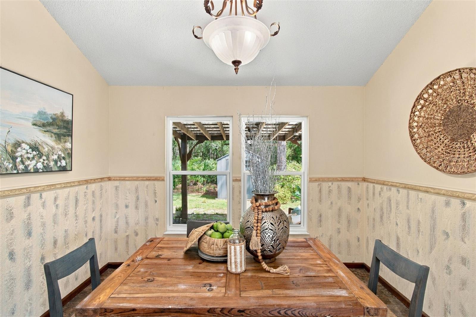 709 JACARANDA DR — photo 16