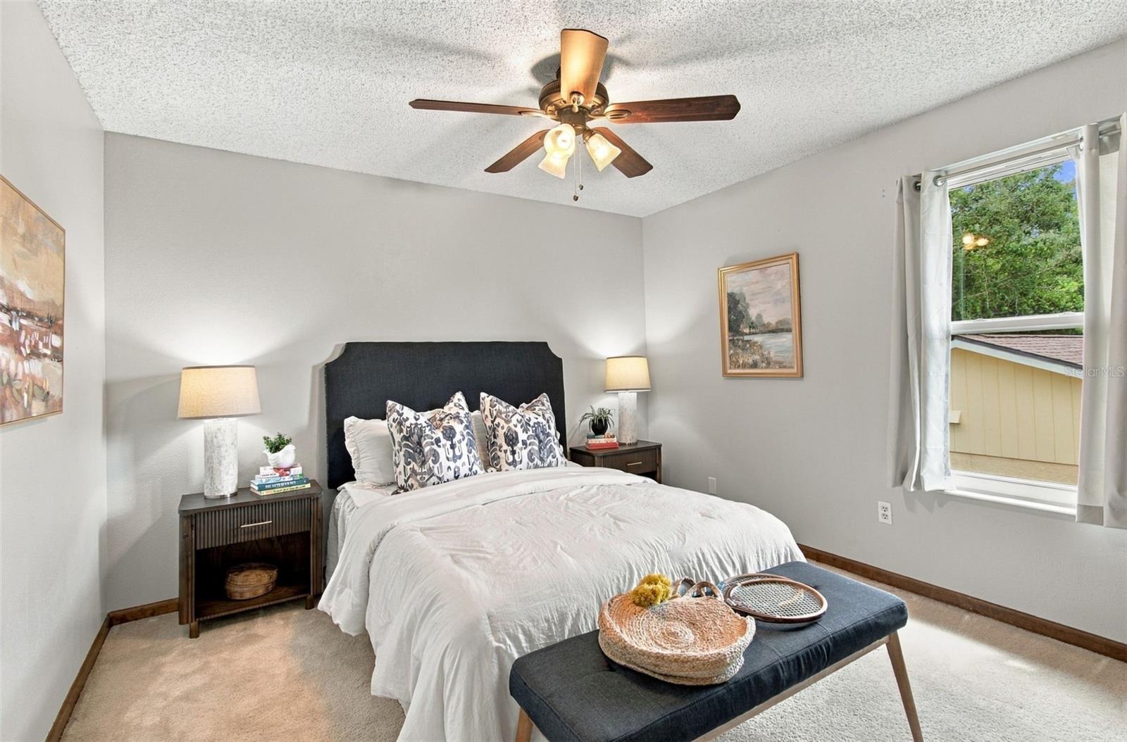 709 JACARANDA DR — photo 40