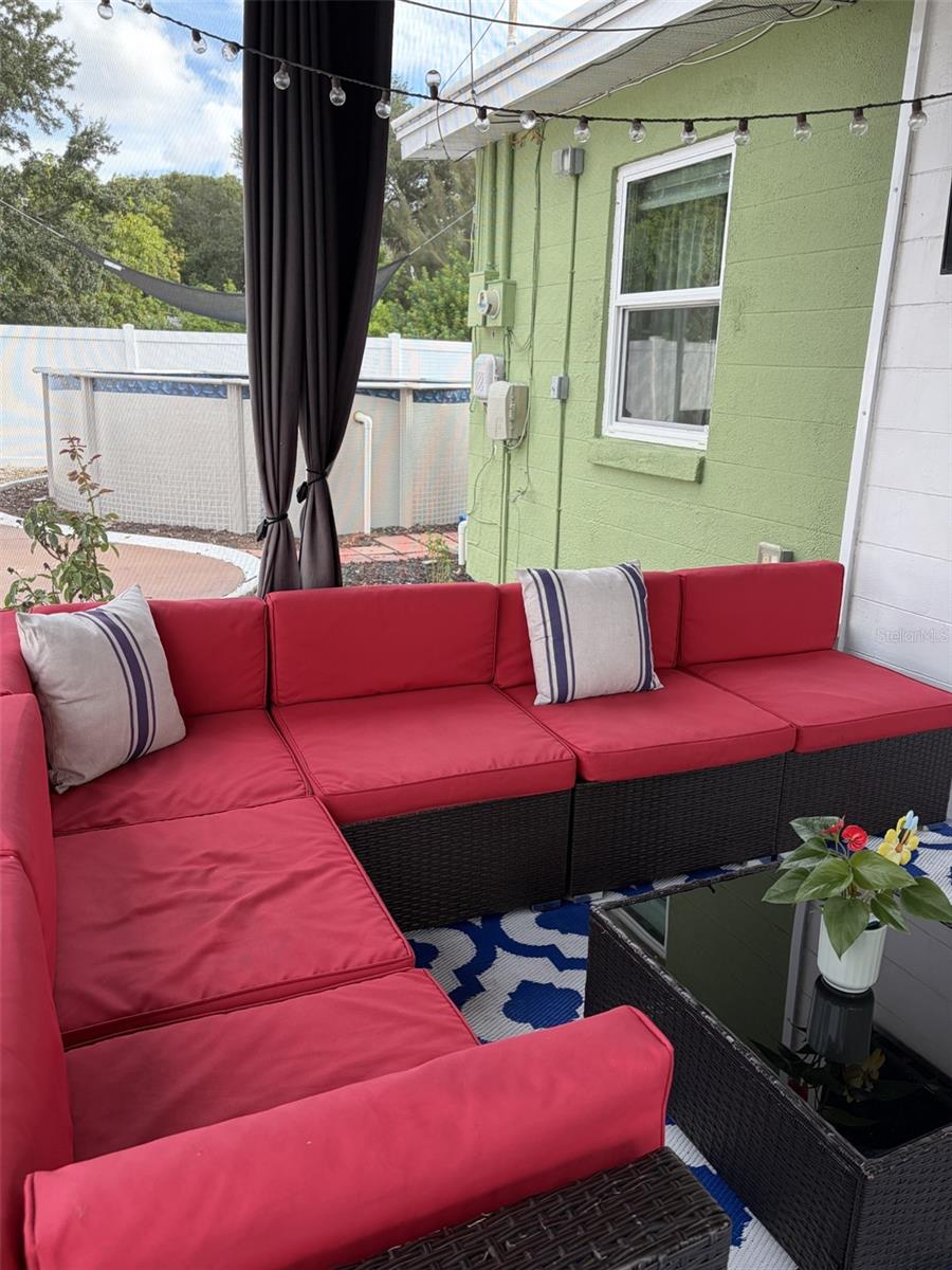 8439 DOROTHY AVE — photo 5