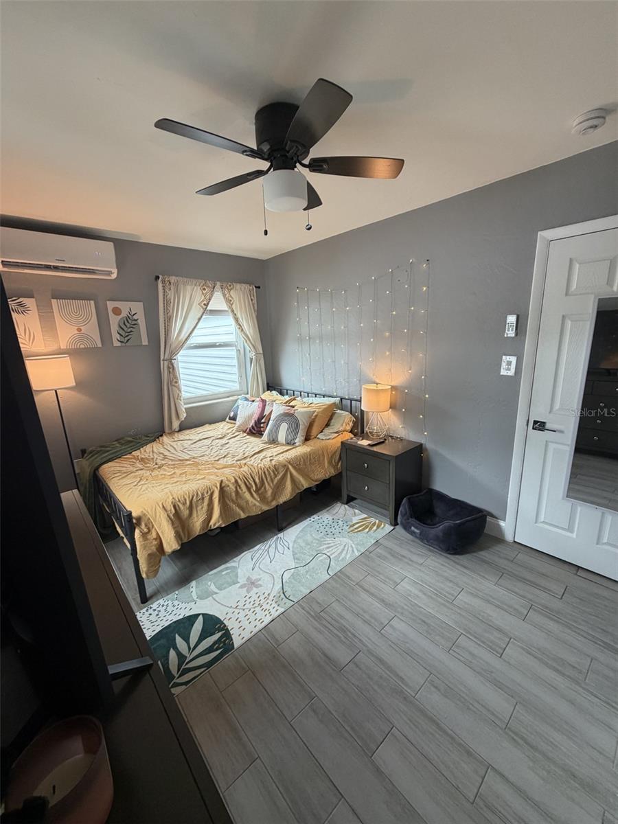 8439 DOROTHY AVE — photo 13