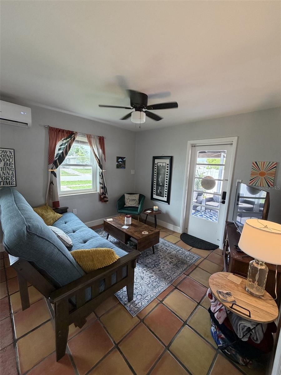 8439 DOROTHY AVE — photo 10