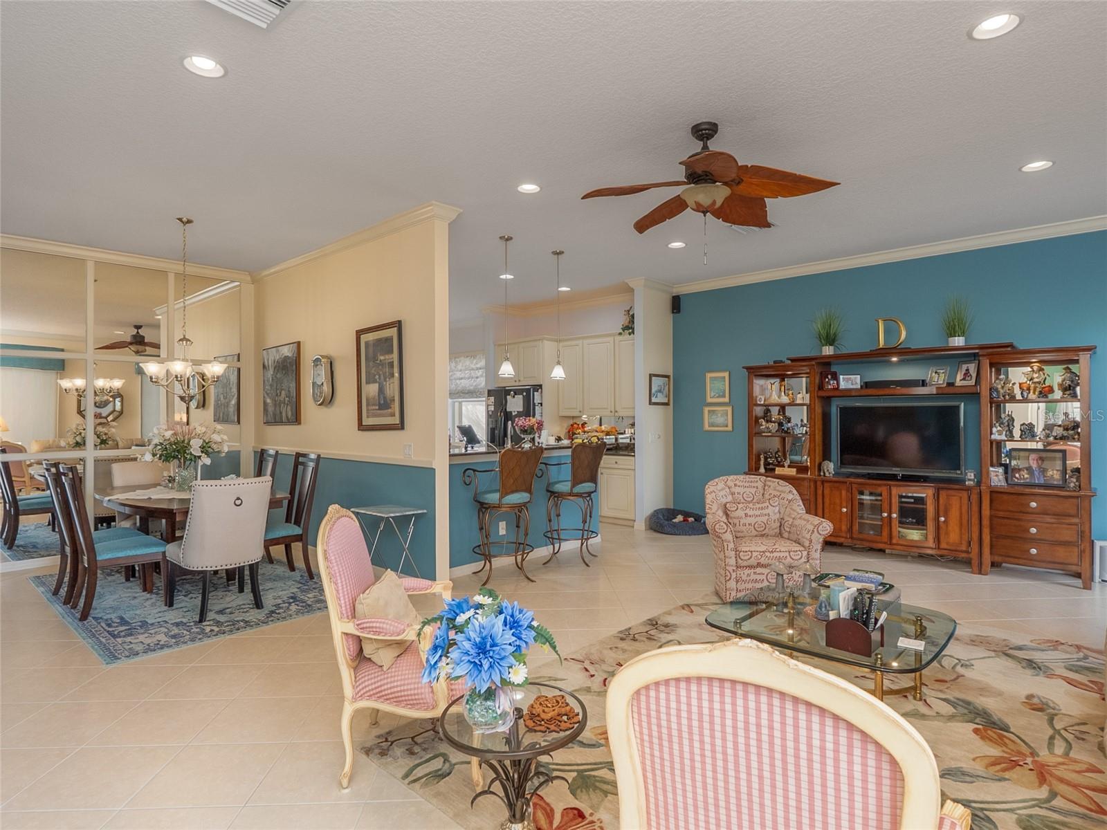 6725 41ST STREET CIR E — photo 9
