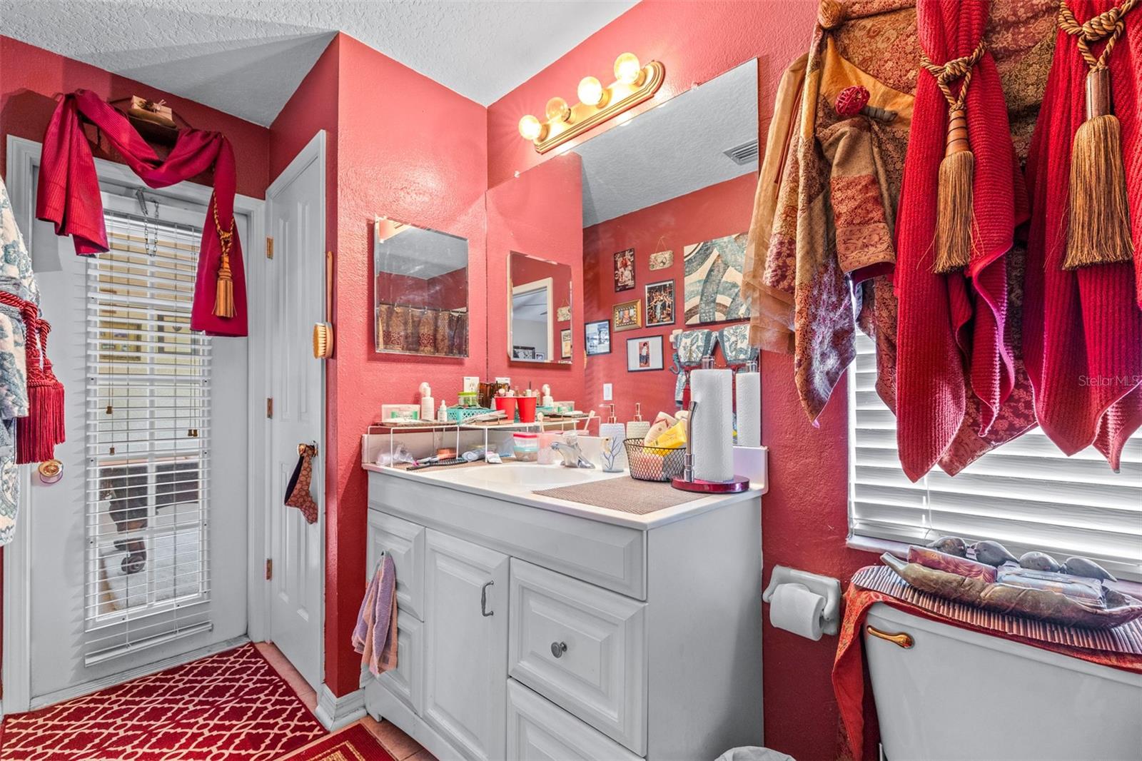 7113 CROMWELL PARK LN — photo 25