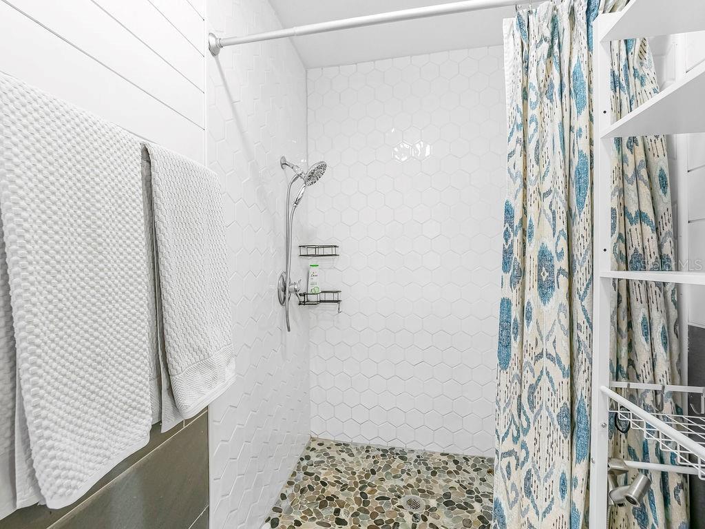 1831 BAYSHORE DR — photo 29