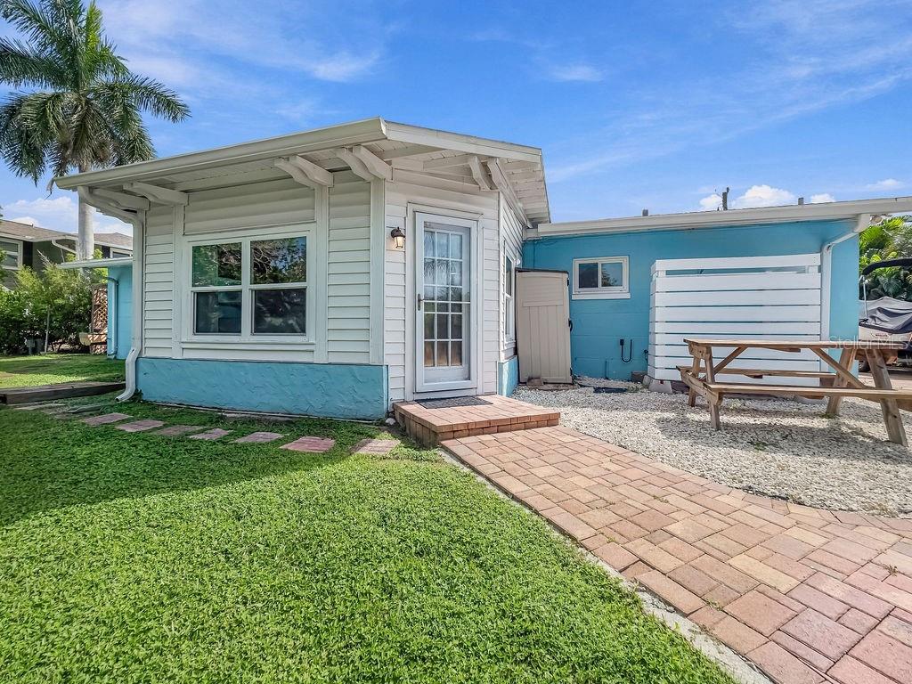 1831 BAYSHORE DR — photo 42